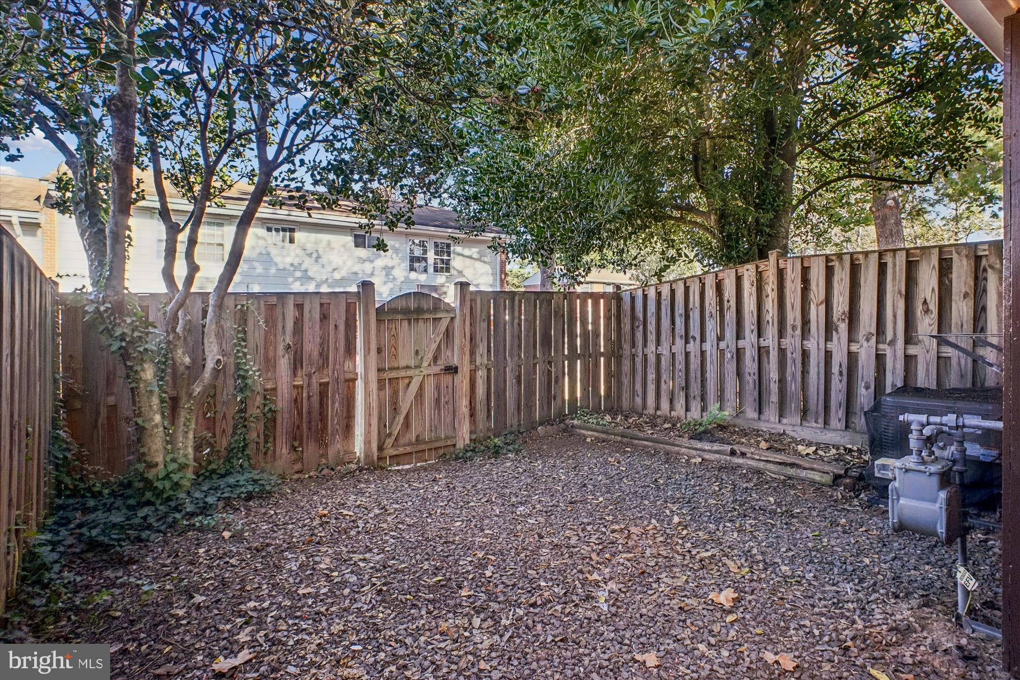 PEMBROOKE - Residential