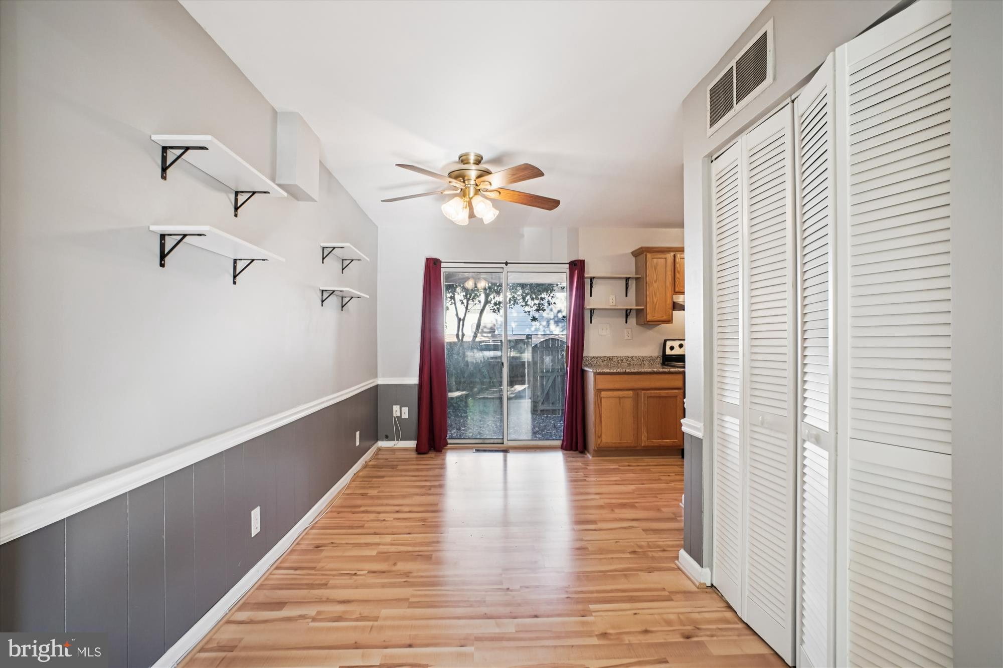 PEMBROOKE - Residential