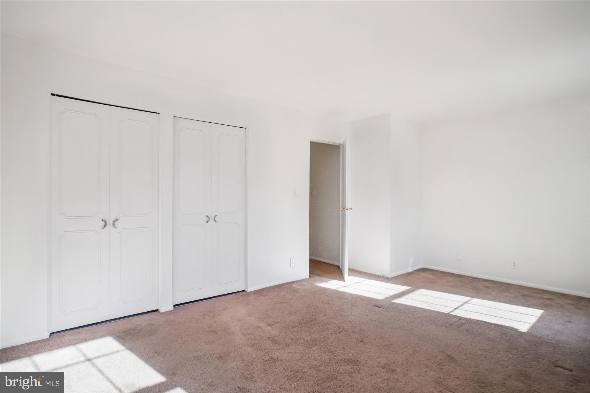 PEMBROOKE - Residential