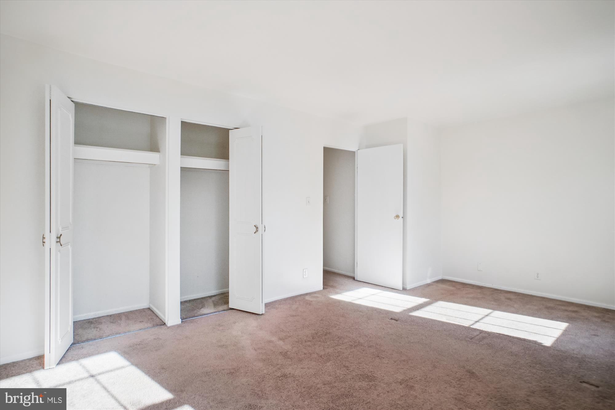 PEMBROOKE - Residential