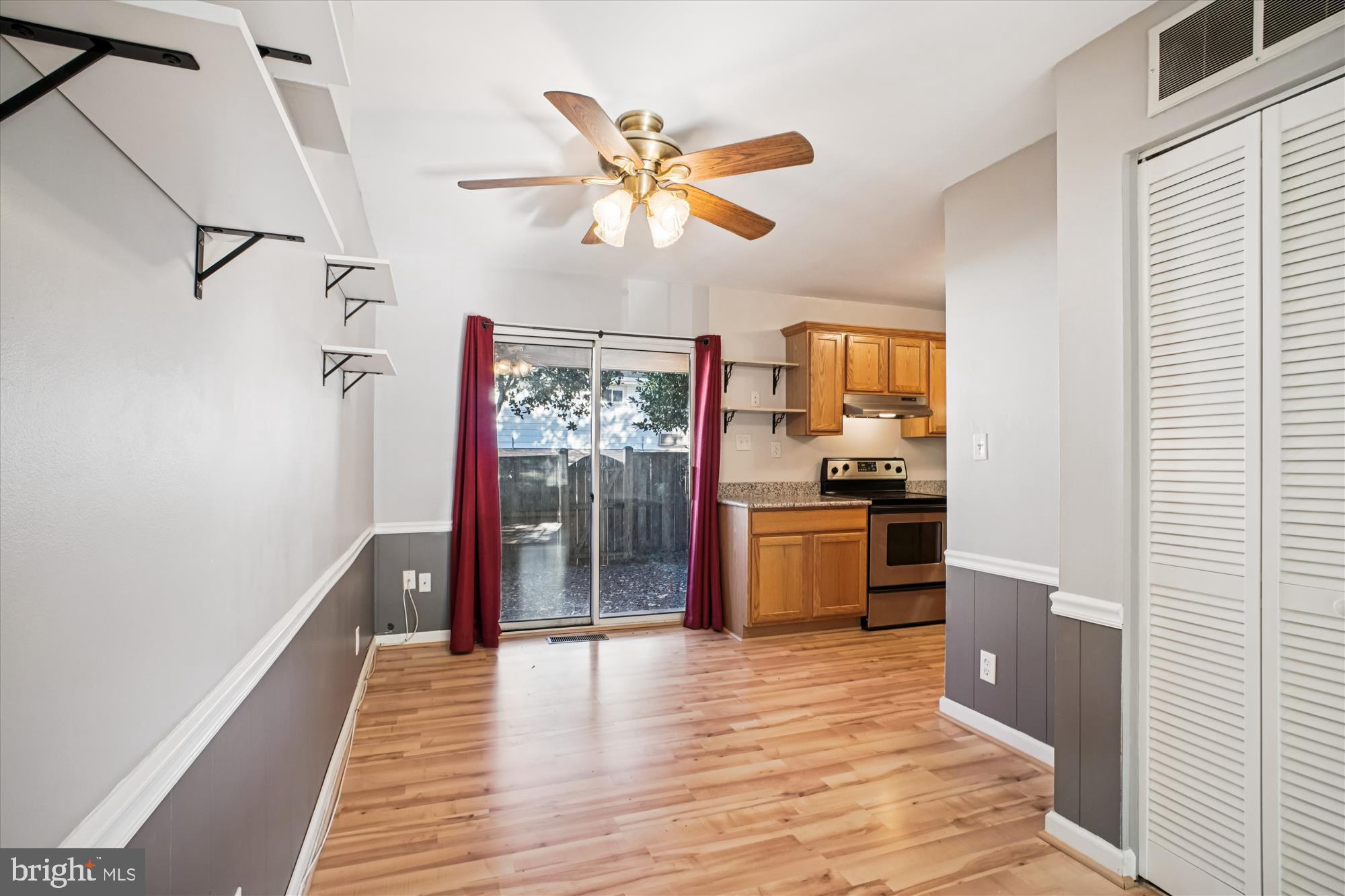 PEMBROOKE - Residential