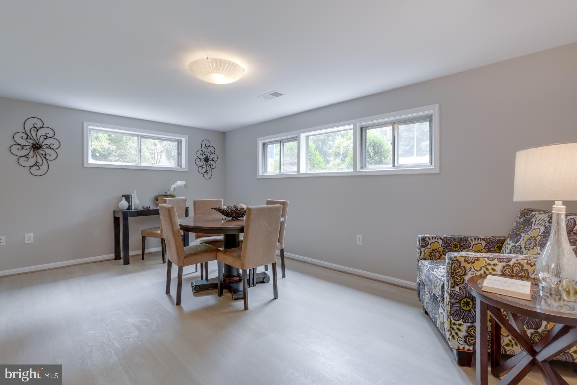 KINGS PARK WEST - Residential