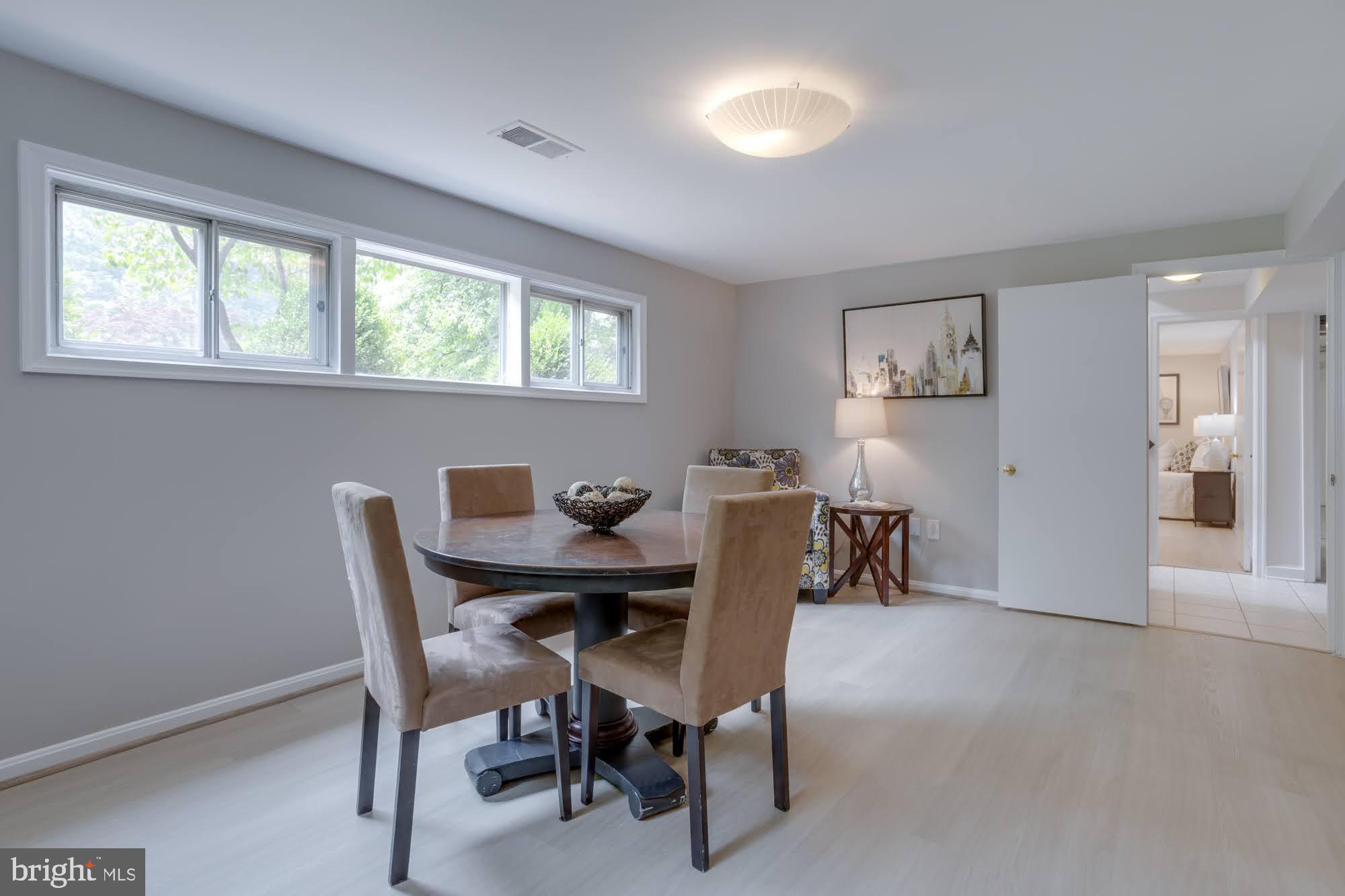 KINGS PARK WEST - Residential