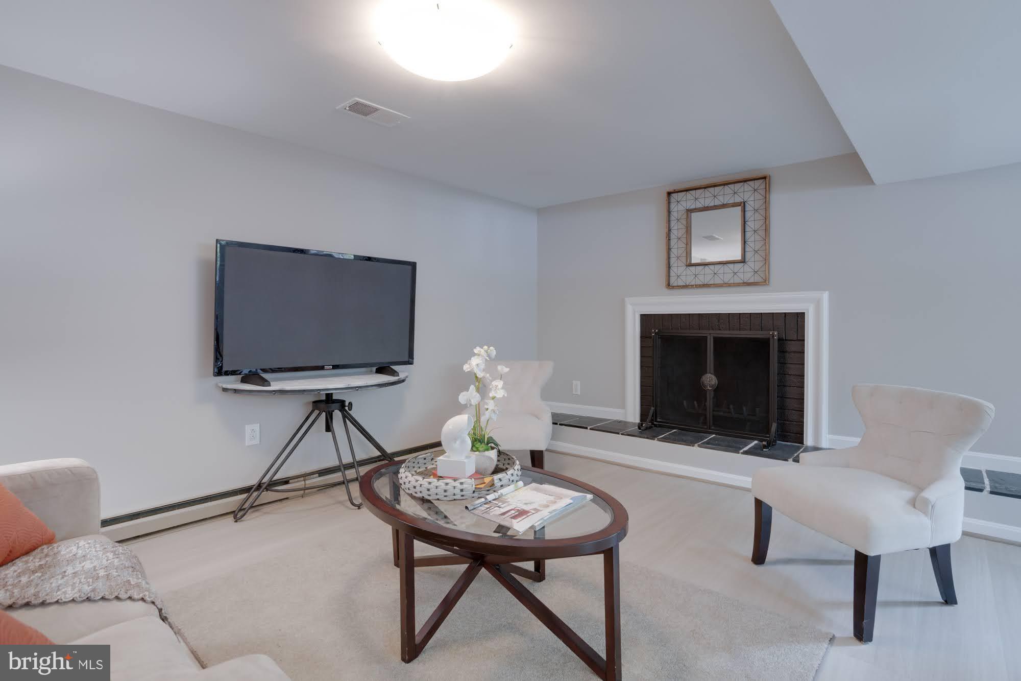 KINGS PARK WEST - Residential