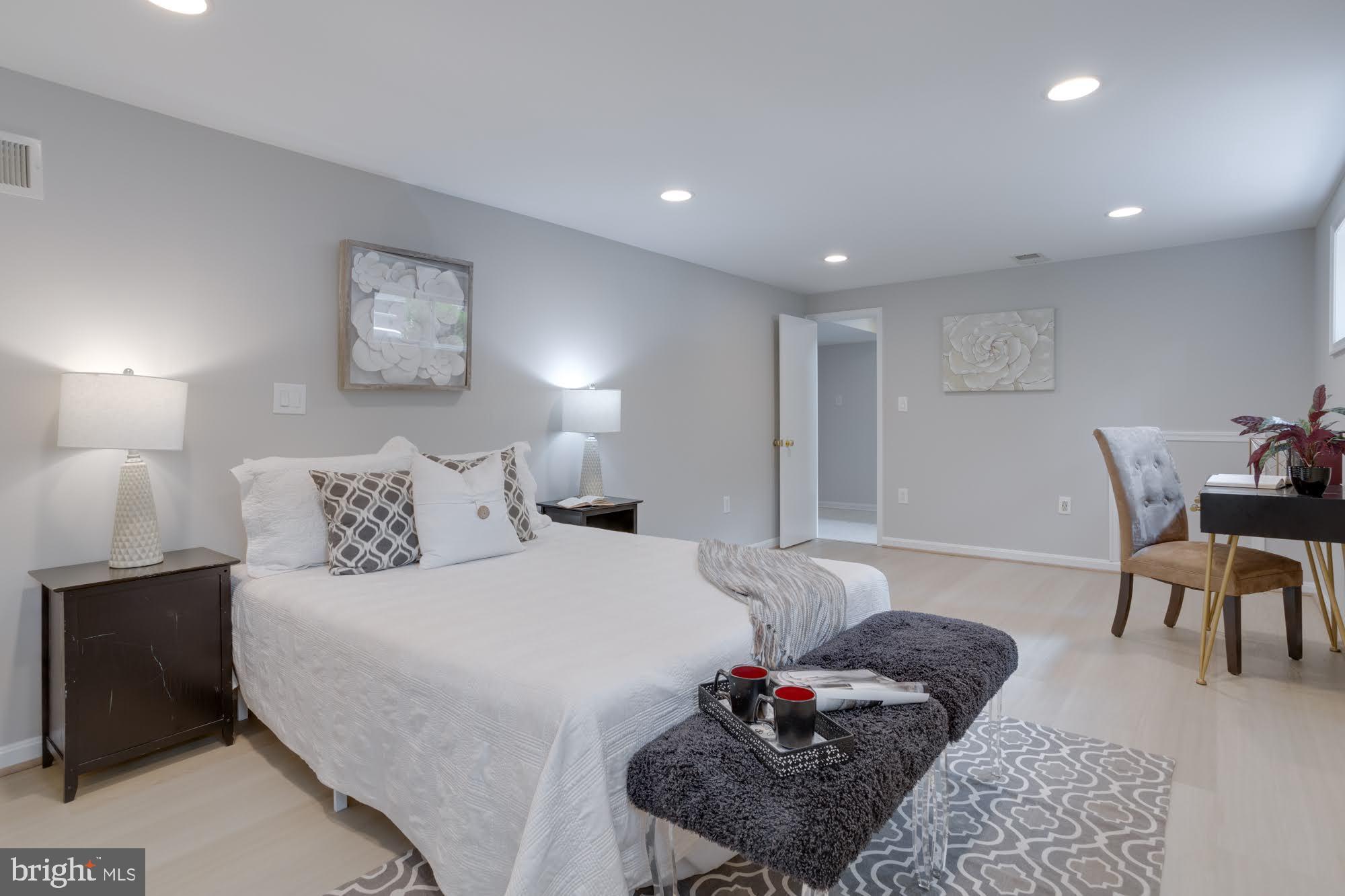 KINGS PARK WEST - Residential