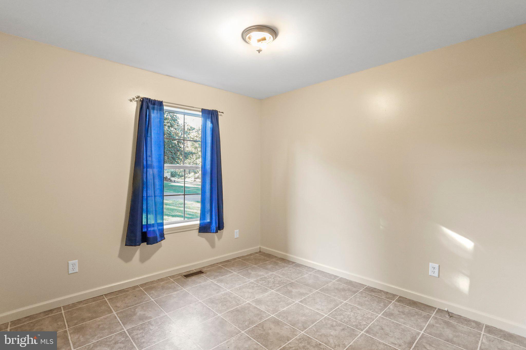 FAYETTEVILLE - Residential