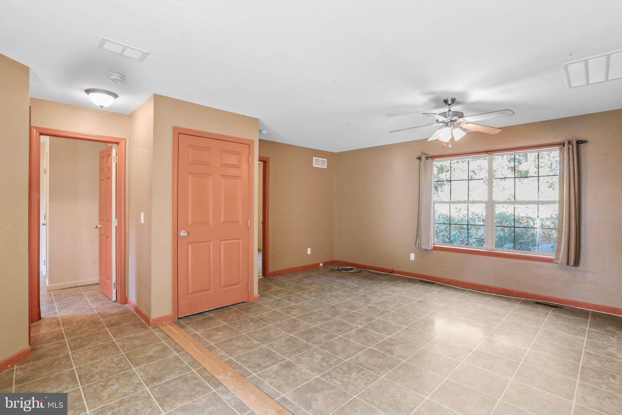 FAYETTEVILLE - Residential