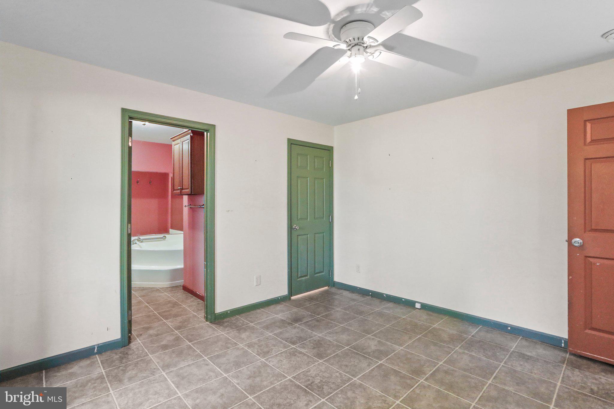FAYETTEVILLE - Residential