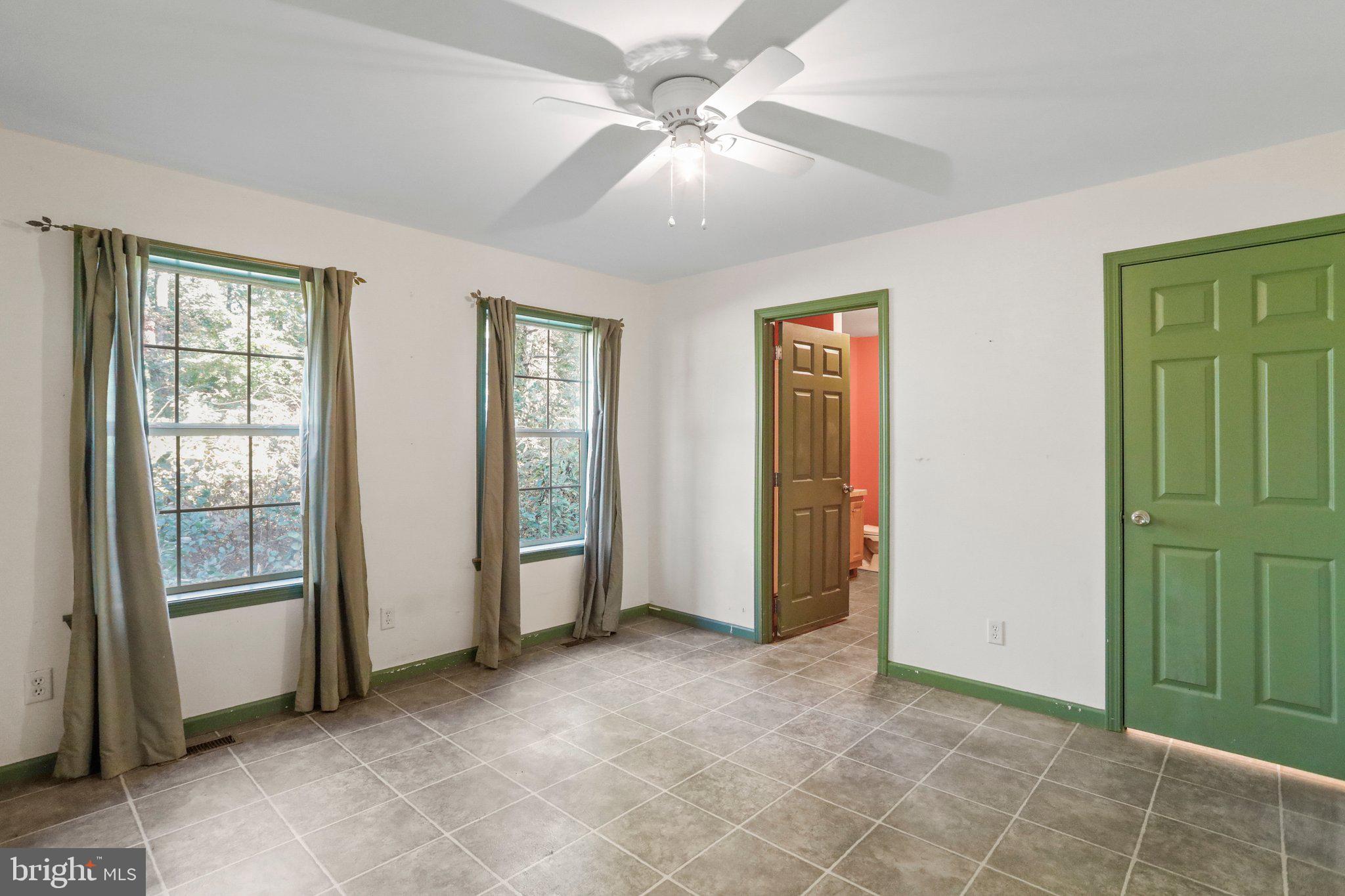 FAYETTEVILLE - Residential