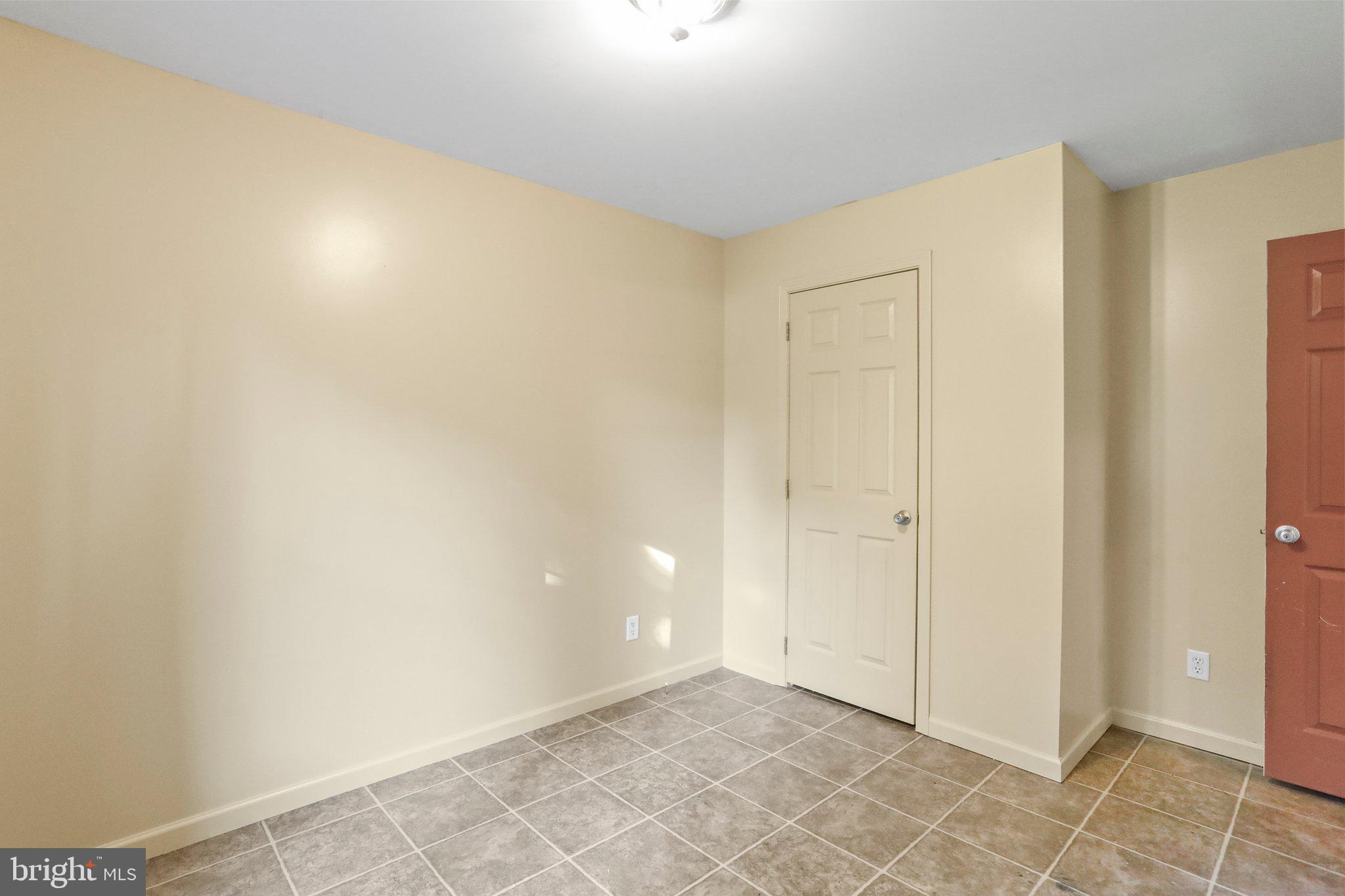 FAYETTEVILLE - Residential