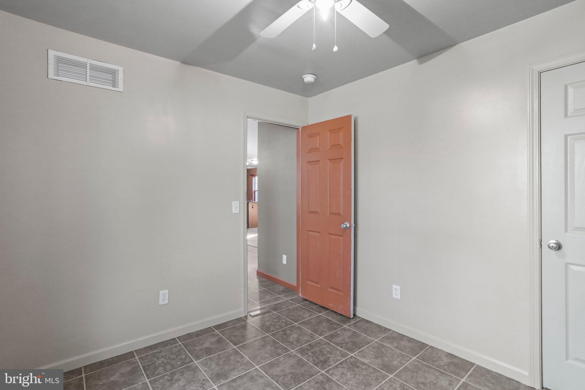 FAYETTEVILLE - Residential