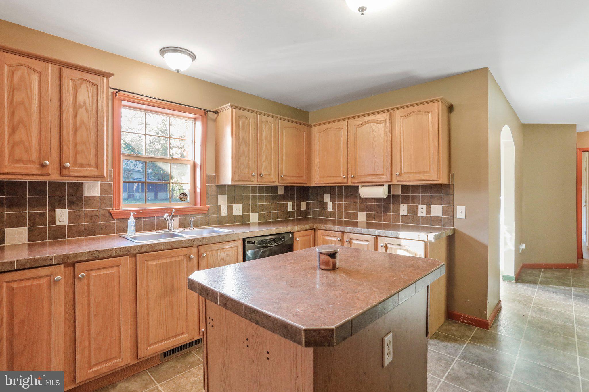 FAYETTEVILLE - Residential