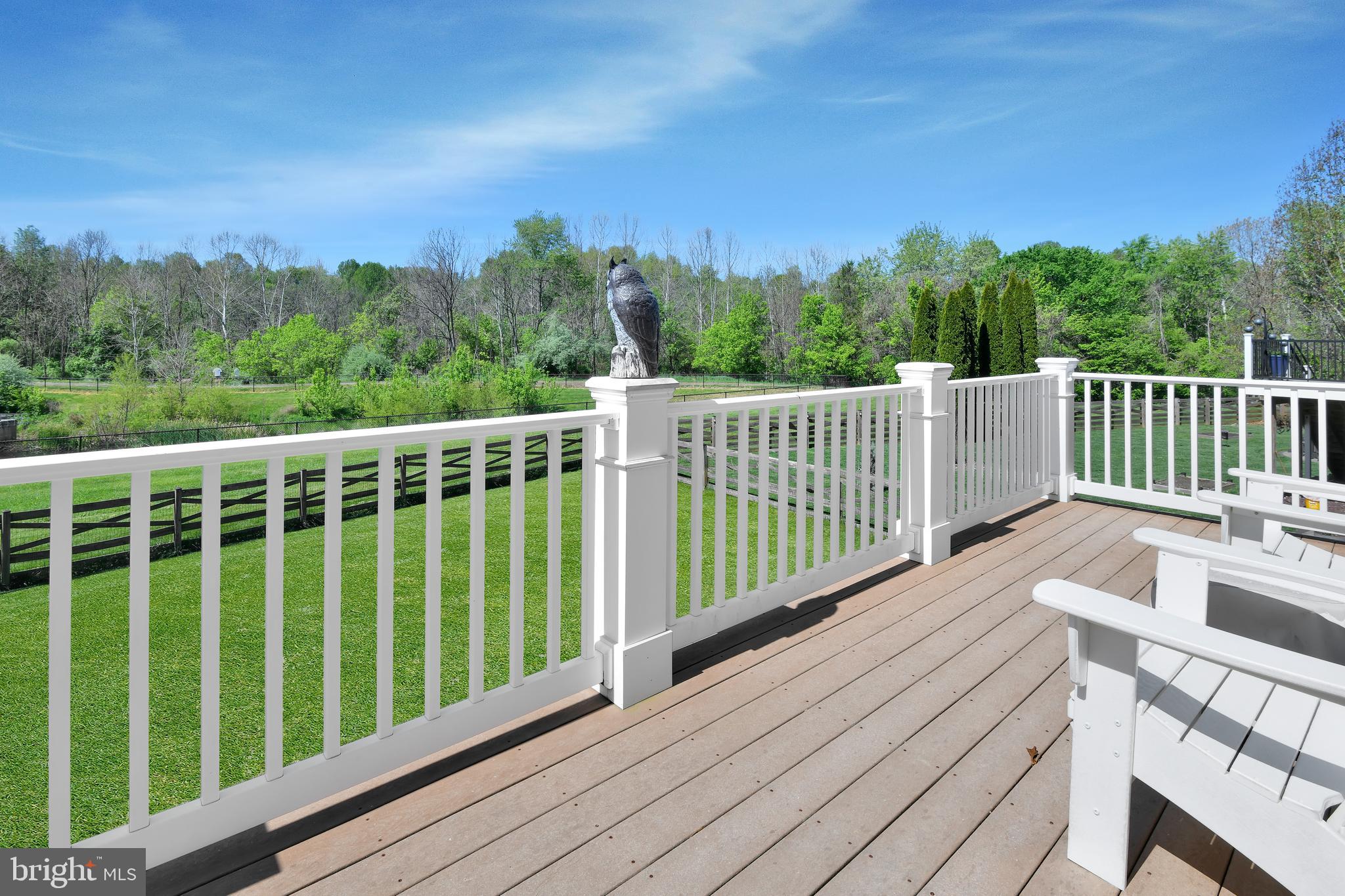 3947 SWEET BRIAR COURT