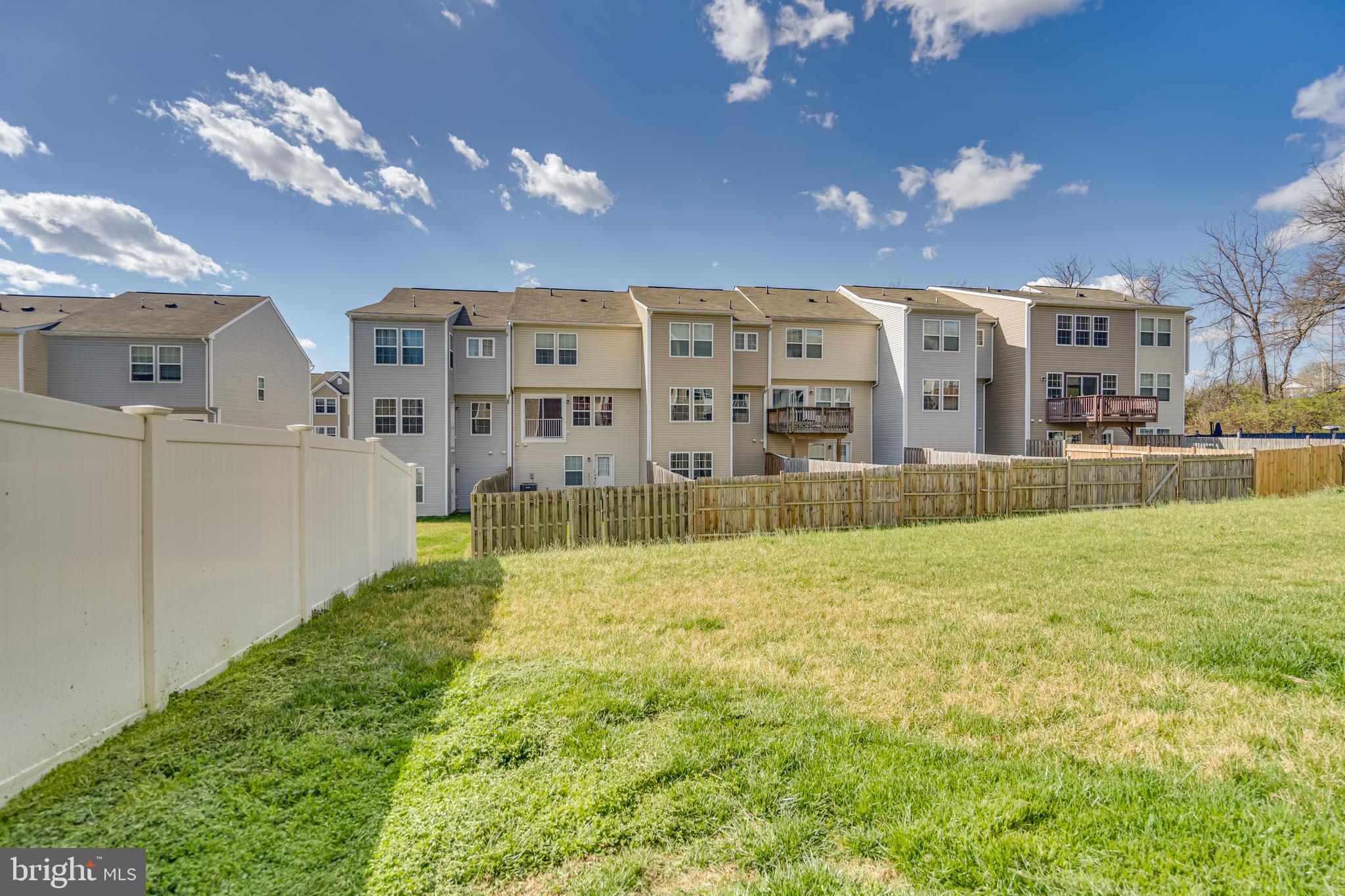 STONEBROOK VILLAGE - Residential