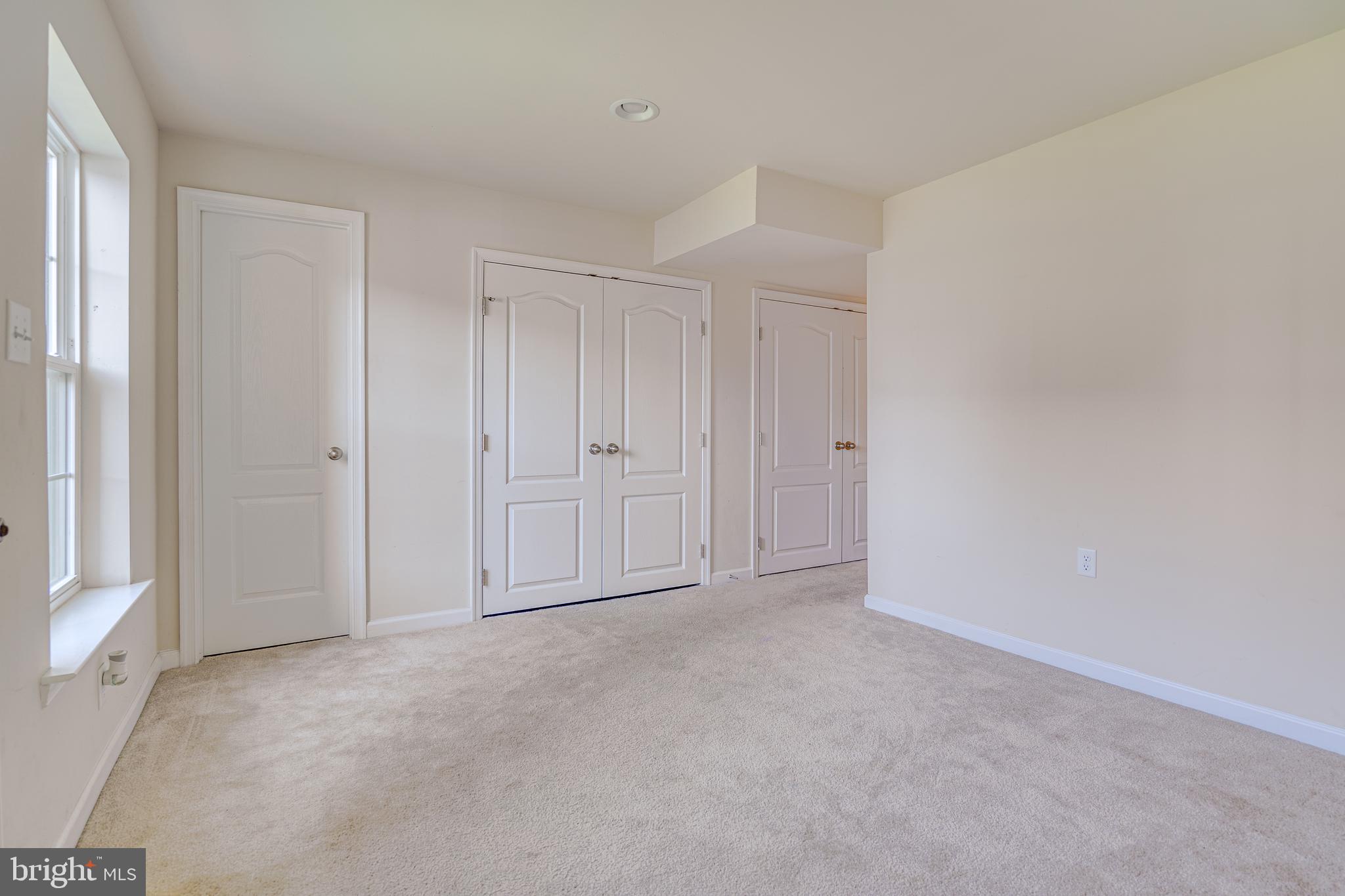 STONEBROOK VILLAGE - Residential