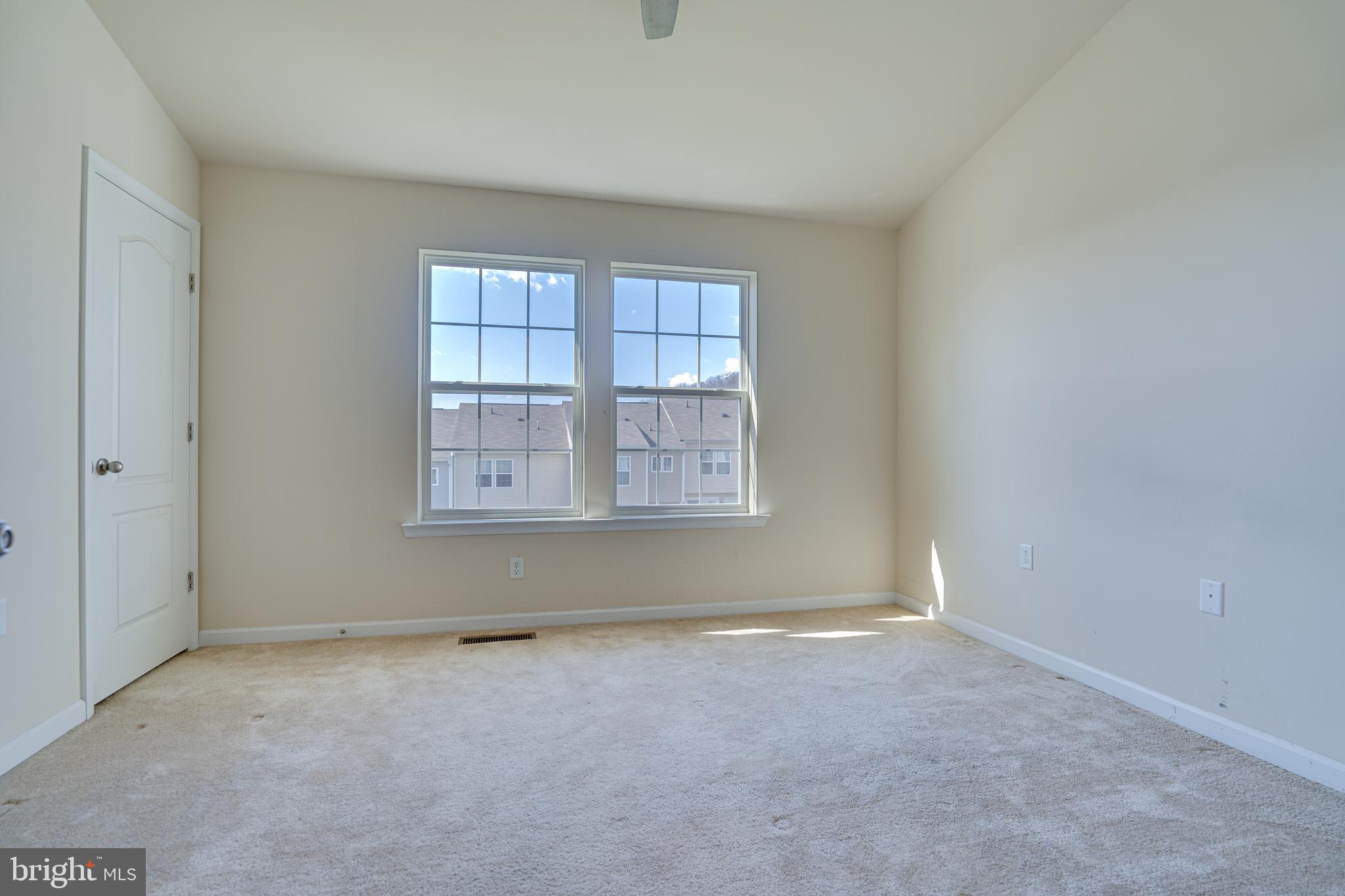 STONEBROOK VILLAGE - Residential