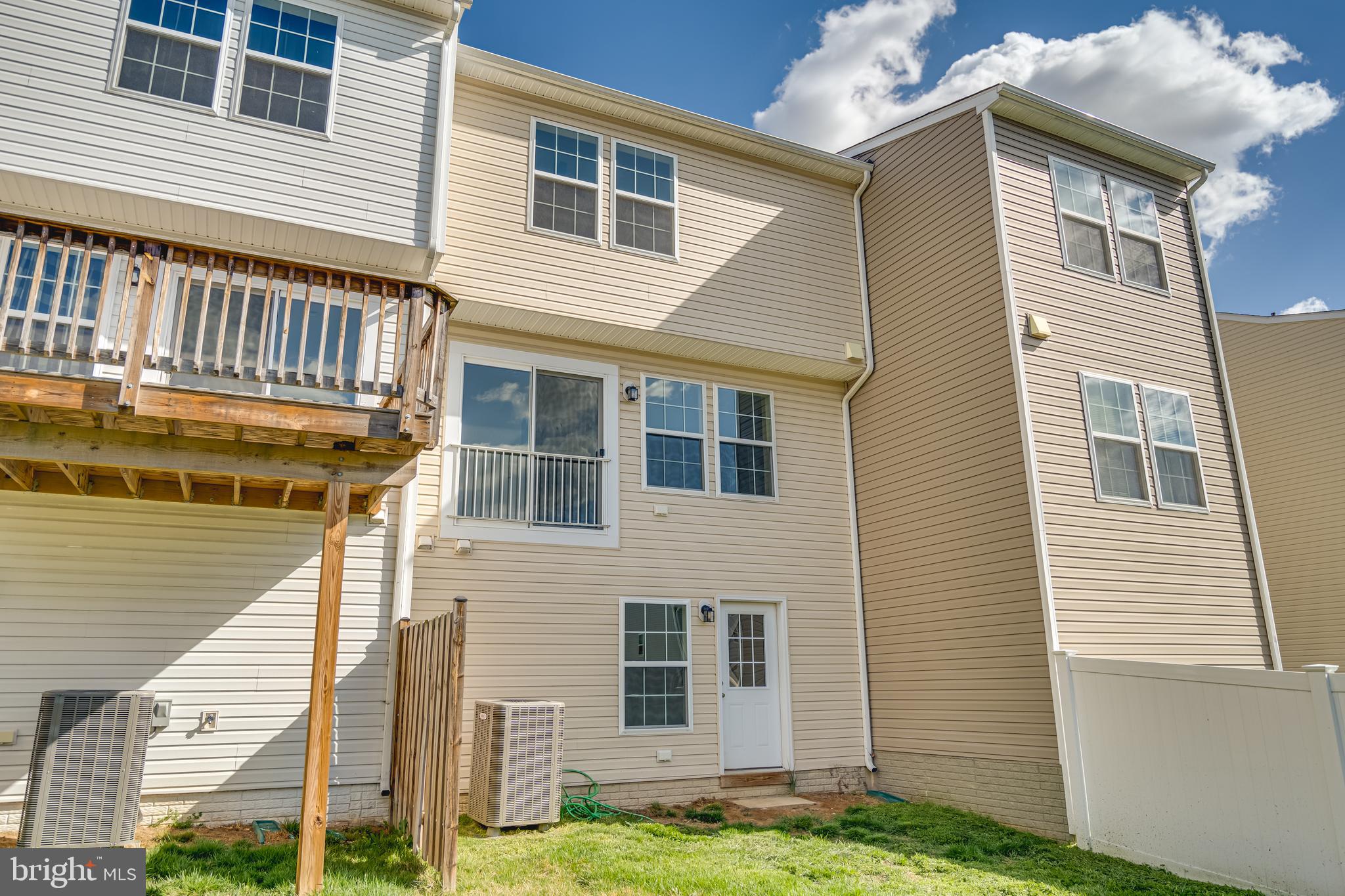 STONEBROOK VILLAGE - Residential