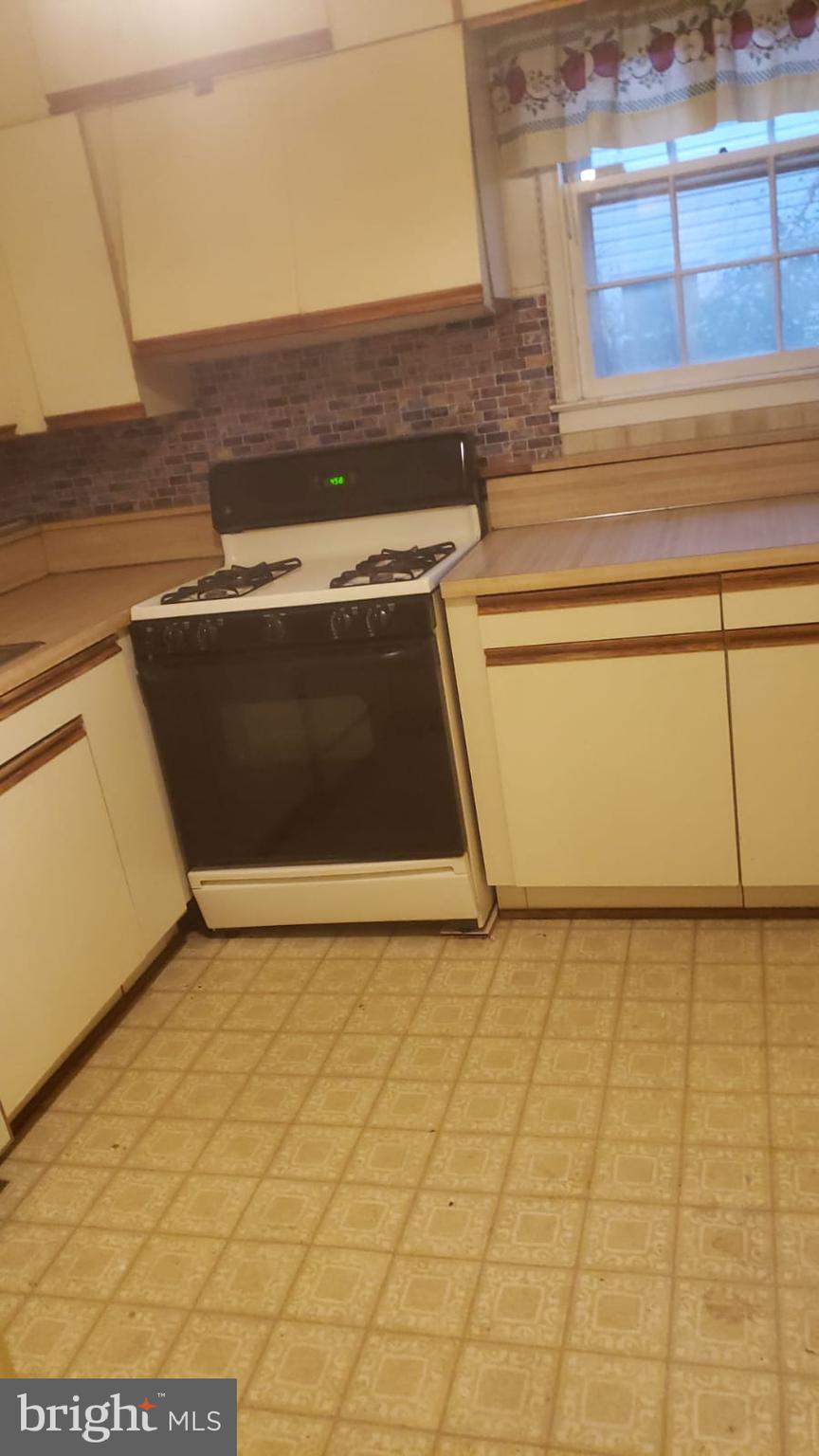 KERBY HILL - Residential