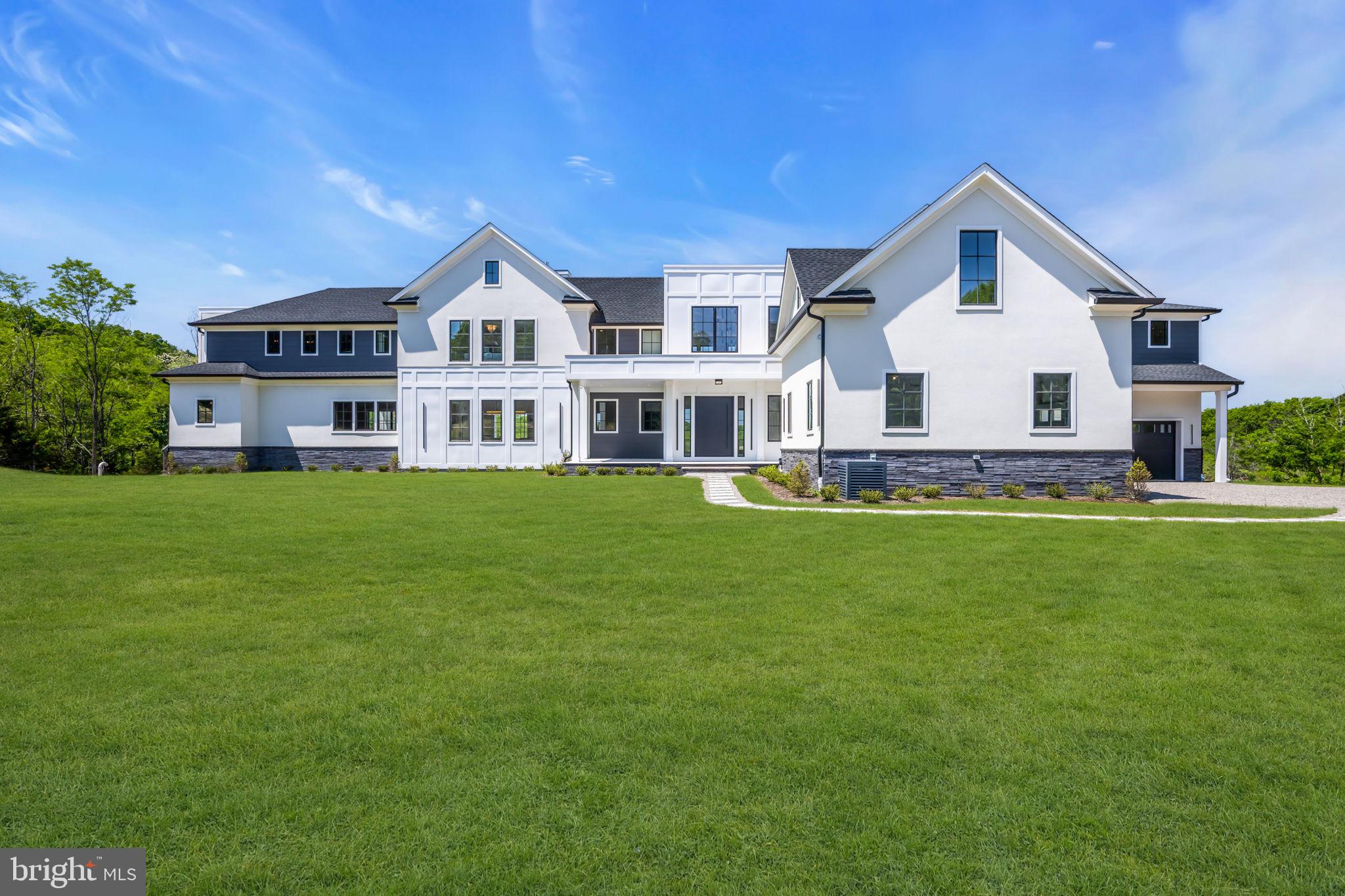 2130 SHADOW LANE