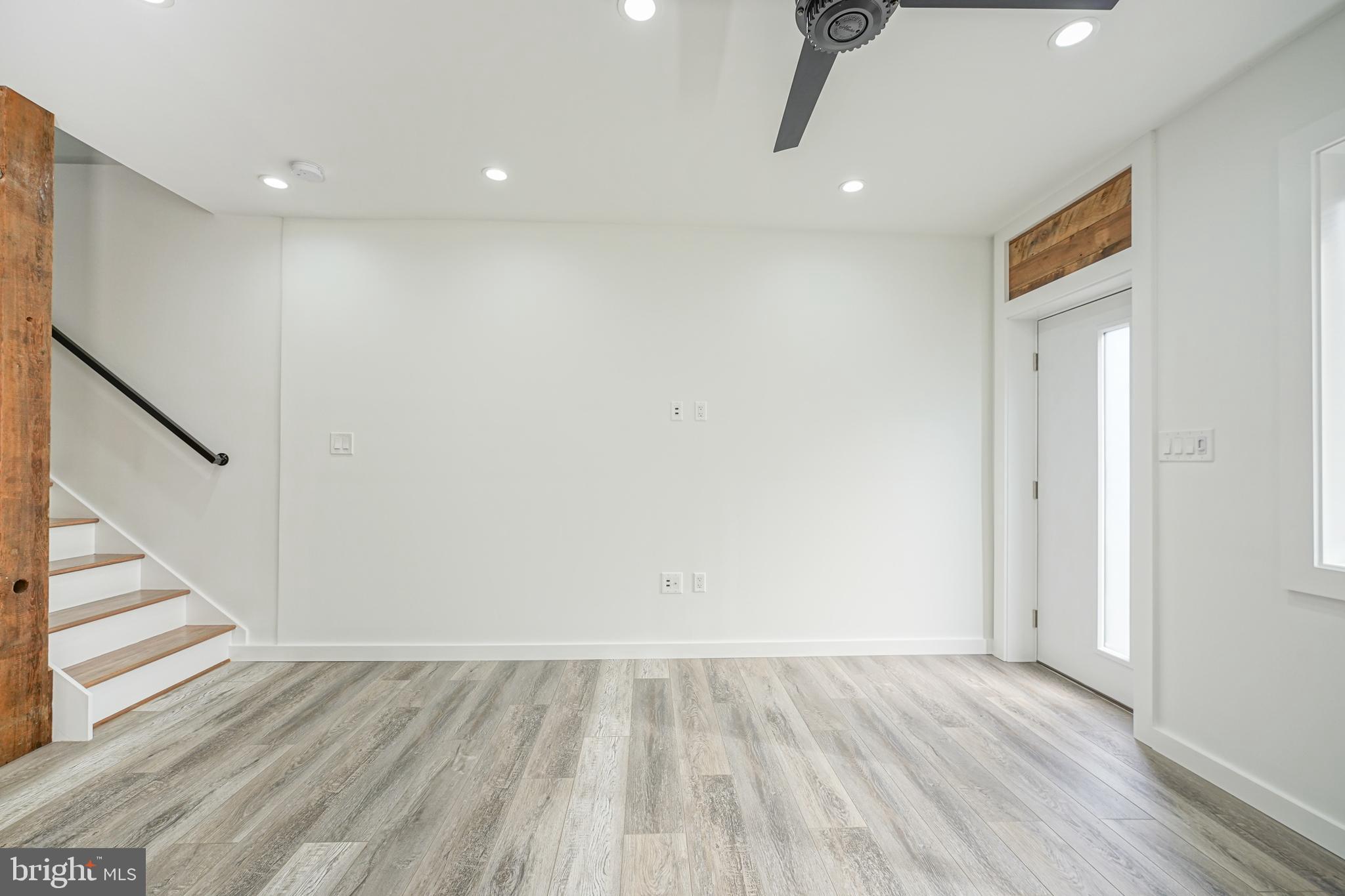 PORT RICHMOND - Residential