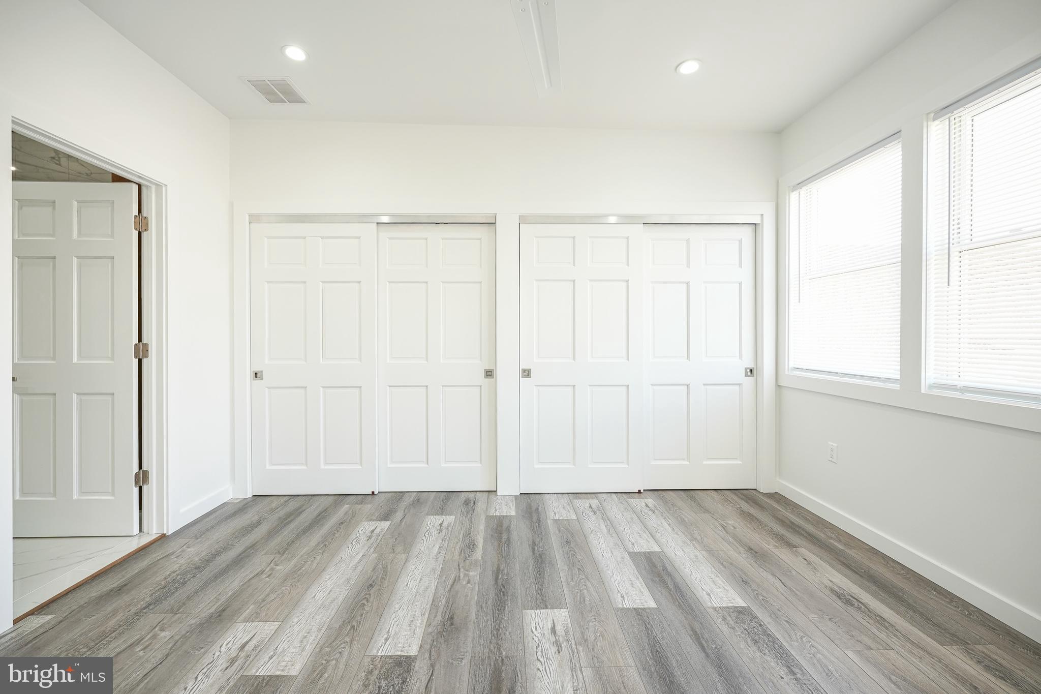 PORT RICHMOND - Residential