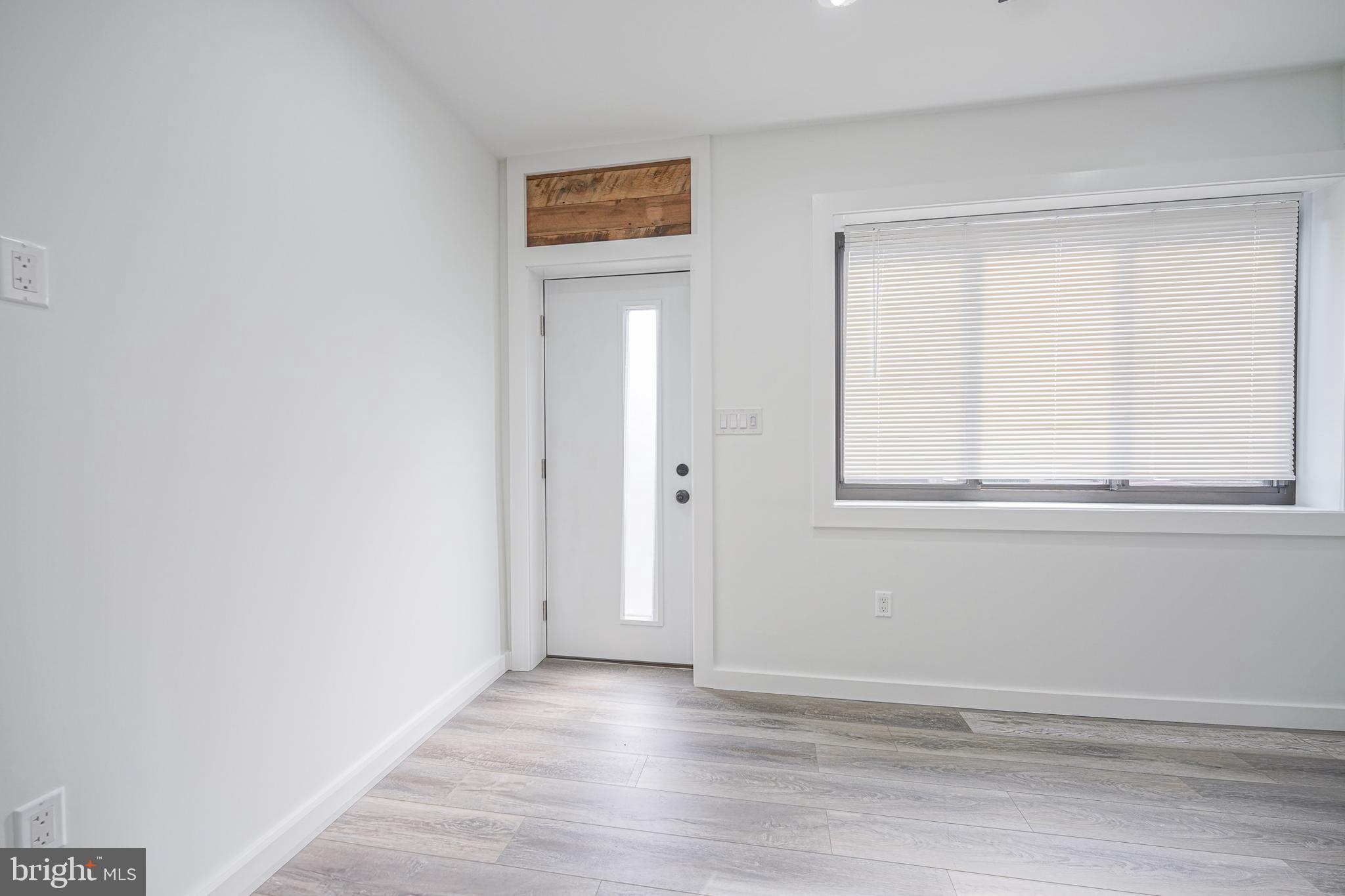PORT RICHMOND - Residential