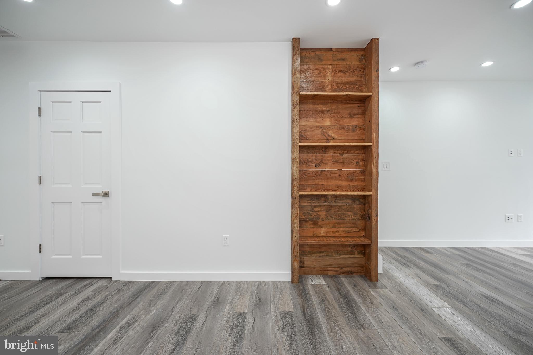 PORT RICHMOND - Residential