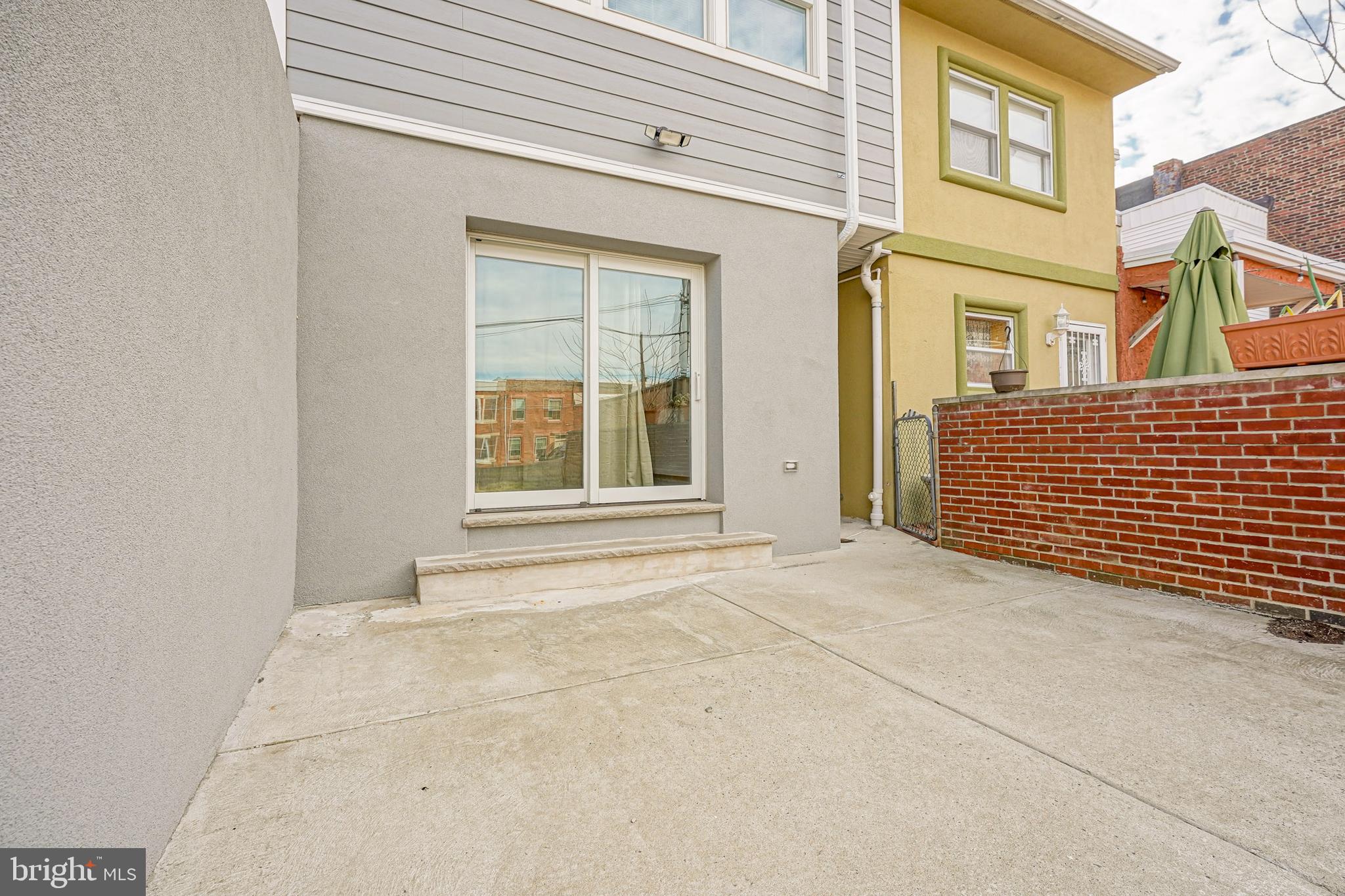 PORT RICHMOND - Residential
