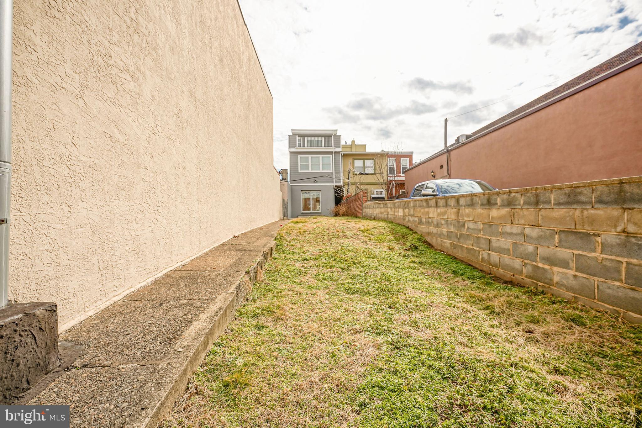 PORT RICHMOND - Residential