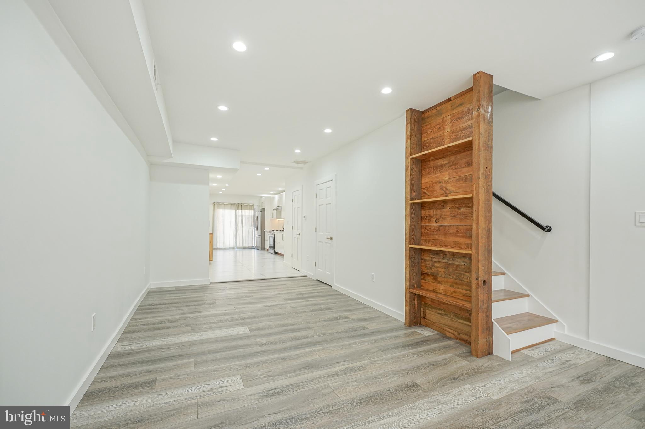 PORT RICHMOND - Residential