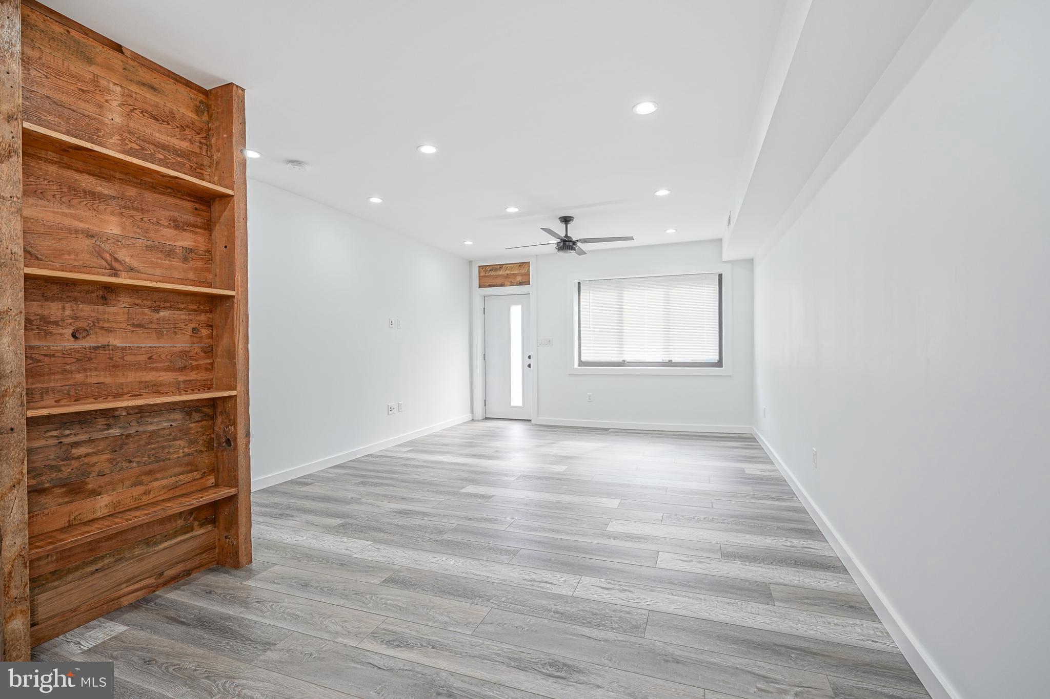 PORT RICHMOND - Residential