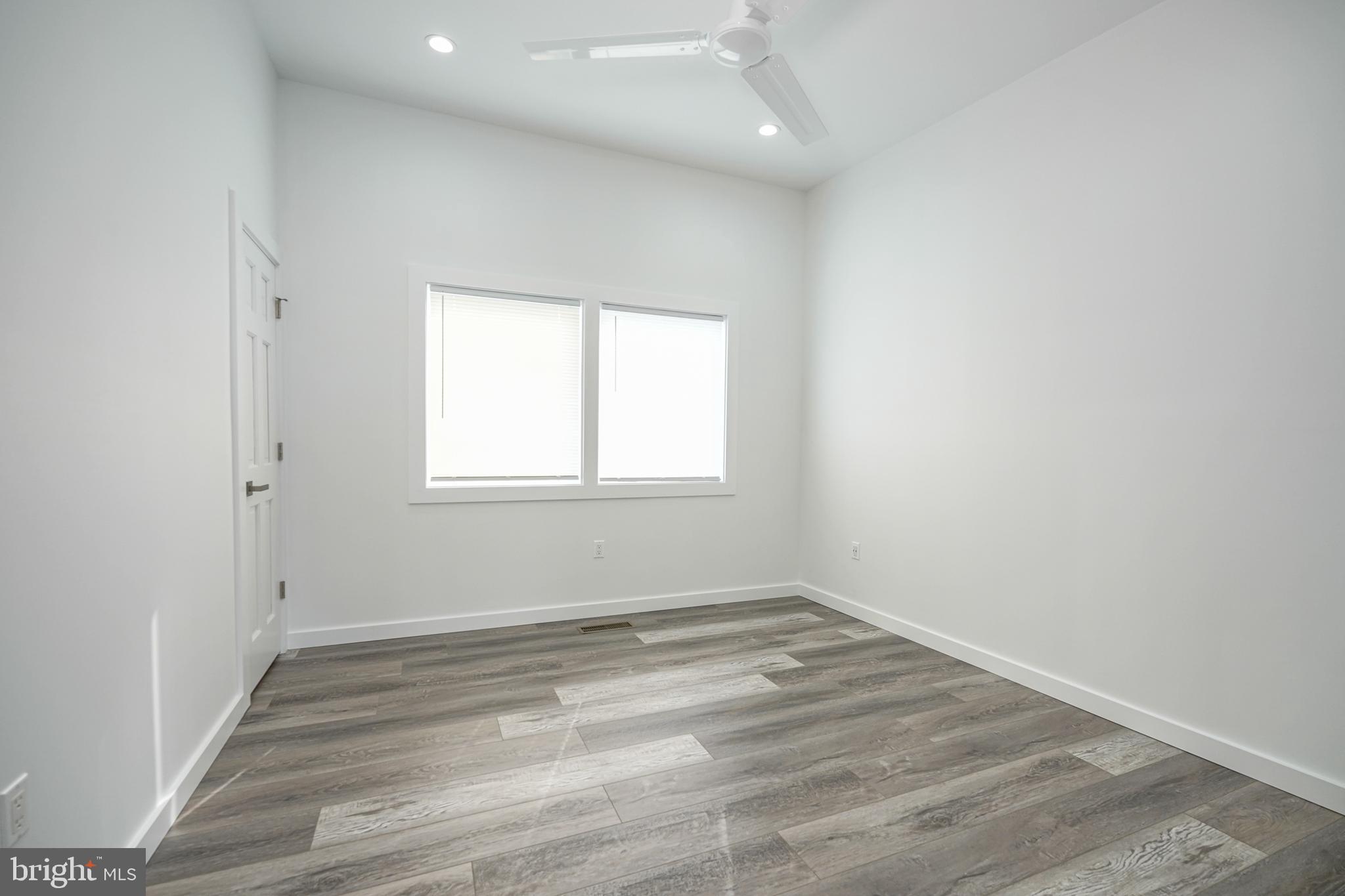 PORT RICHMOND - Residential