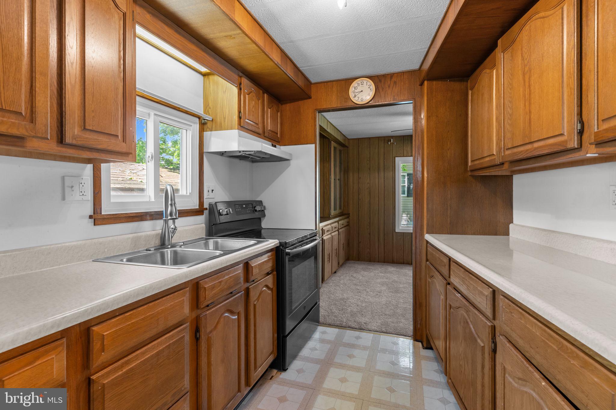 PENNWOOD CROSSING - Residential