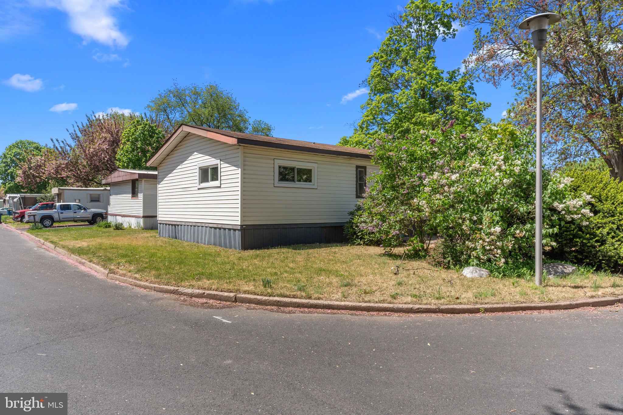 PENNWOOD CROSSING - Residential