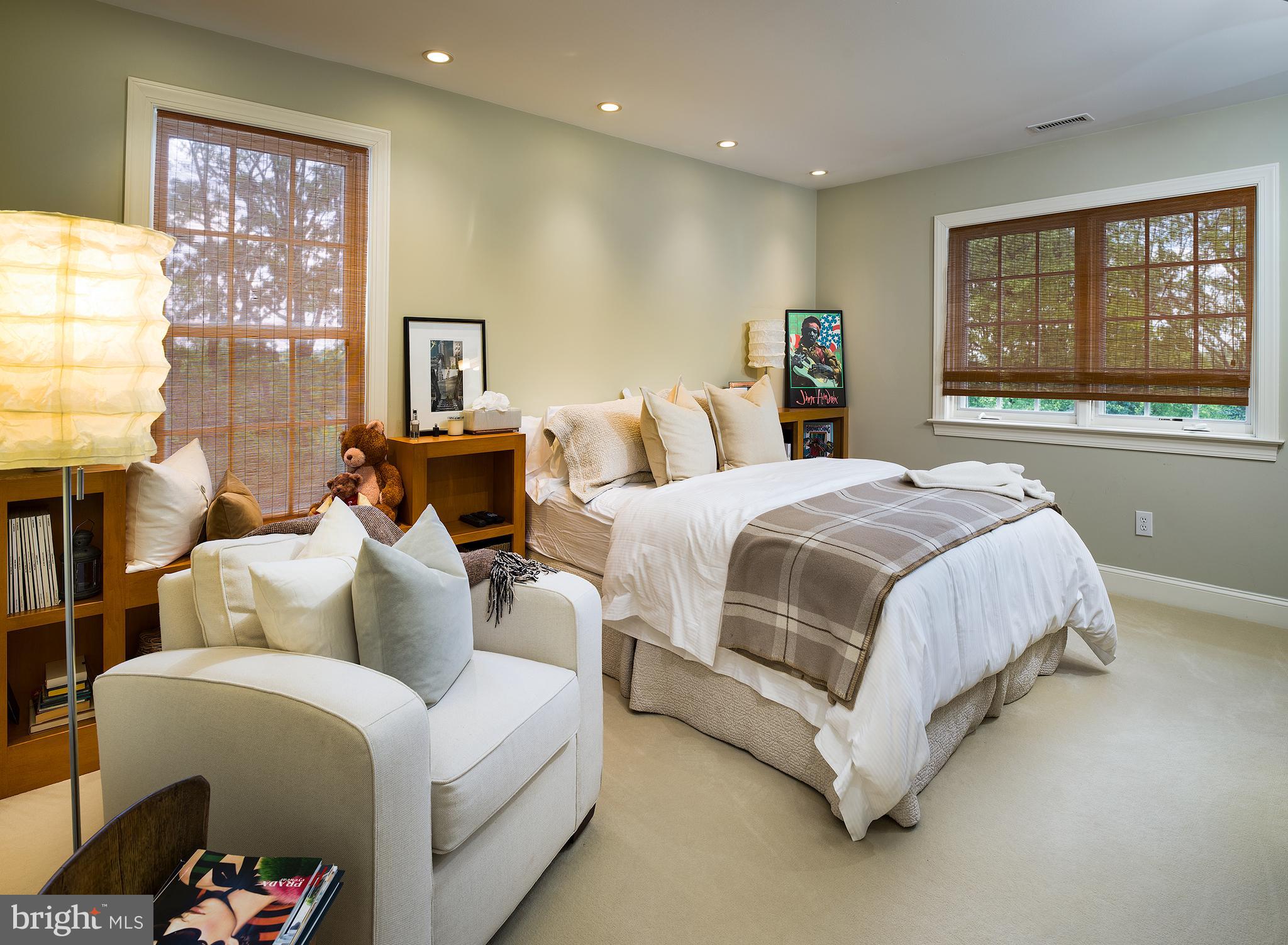 APPLEBROOK - Residential