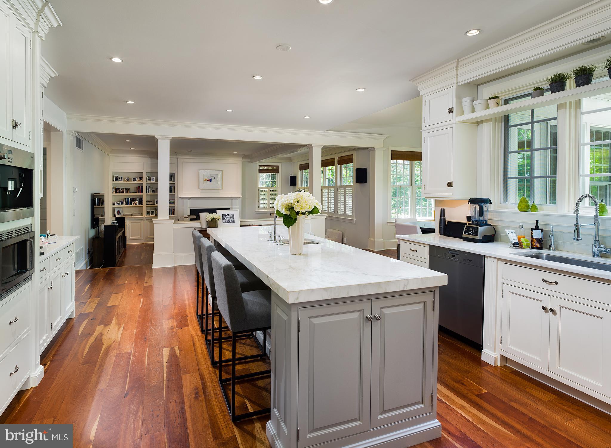 APPLEBROOK - Residential