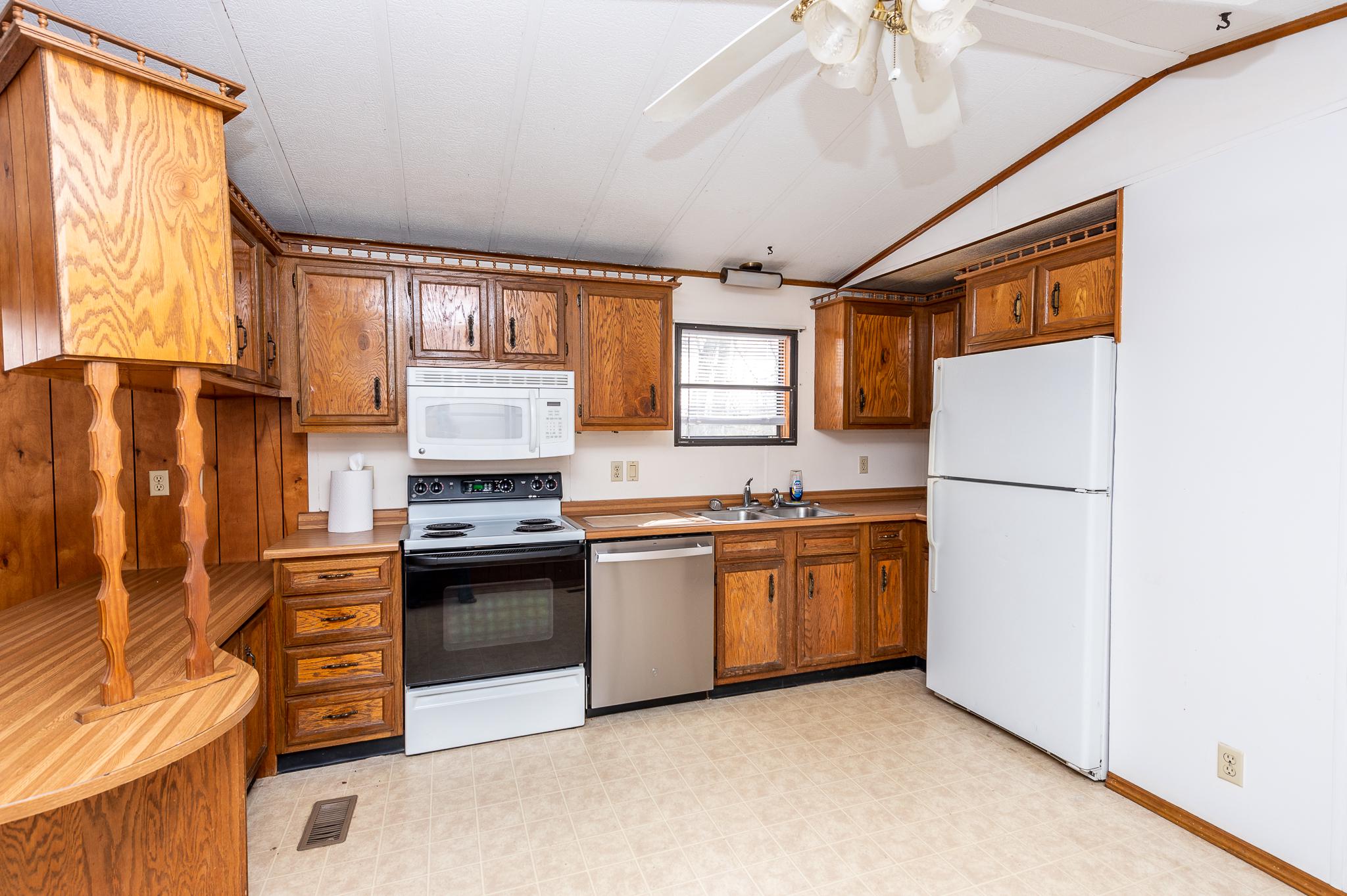 GOLLER HILLS - Residential