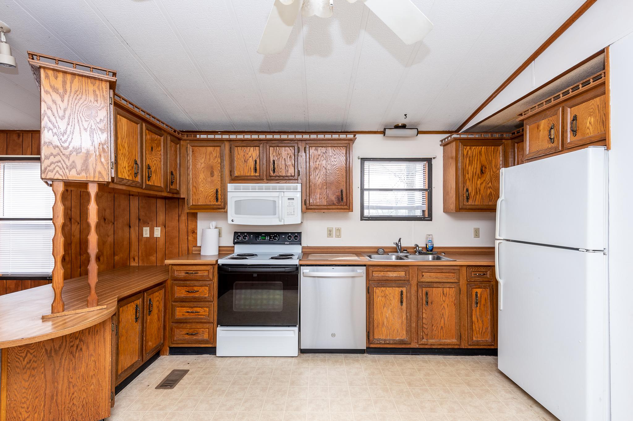 GOLLER HILLS - Residential