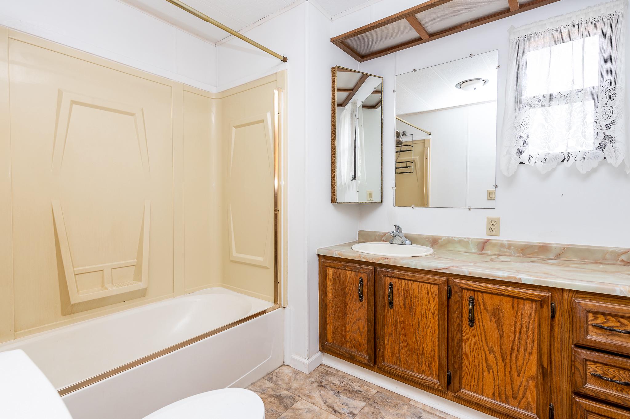 GOLLER HILLS - Residential