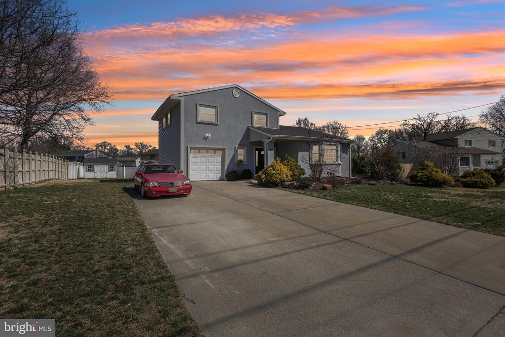 Photo of 30 Rachel Terrace, PISCATAWAY, NJ 08854 (MLS # NJMX2011546)