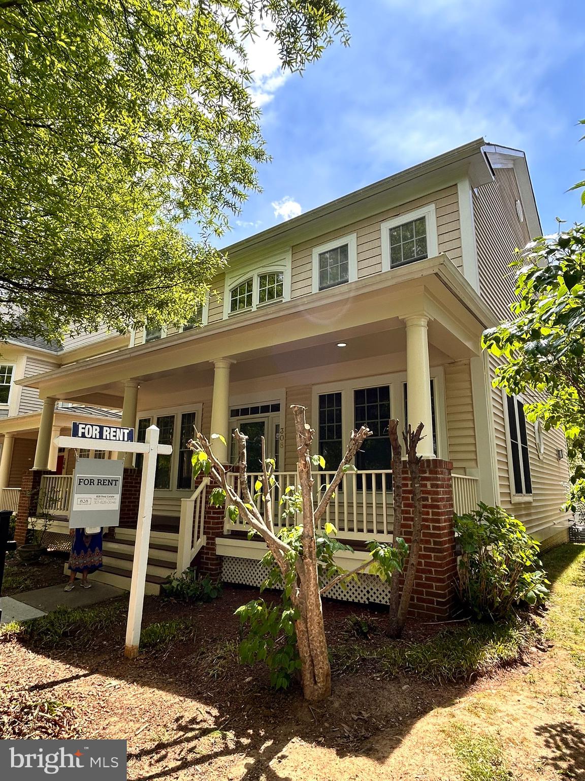 KING FARM WATKINS POND - Residential Lease