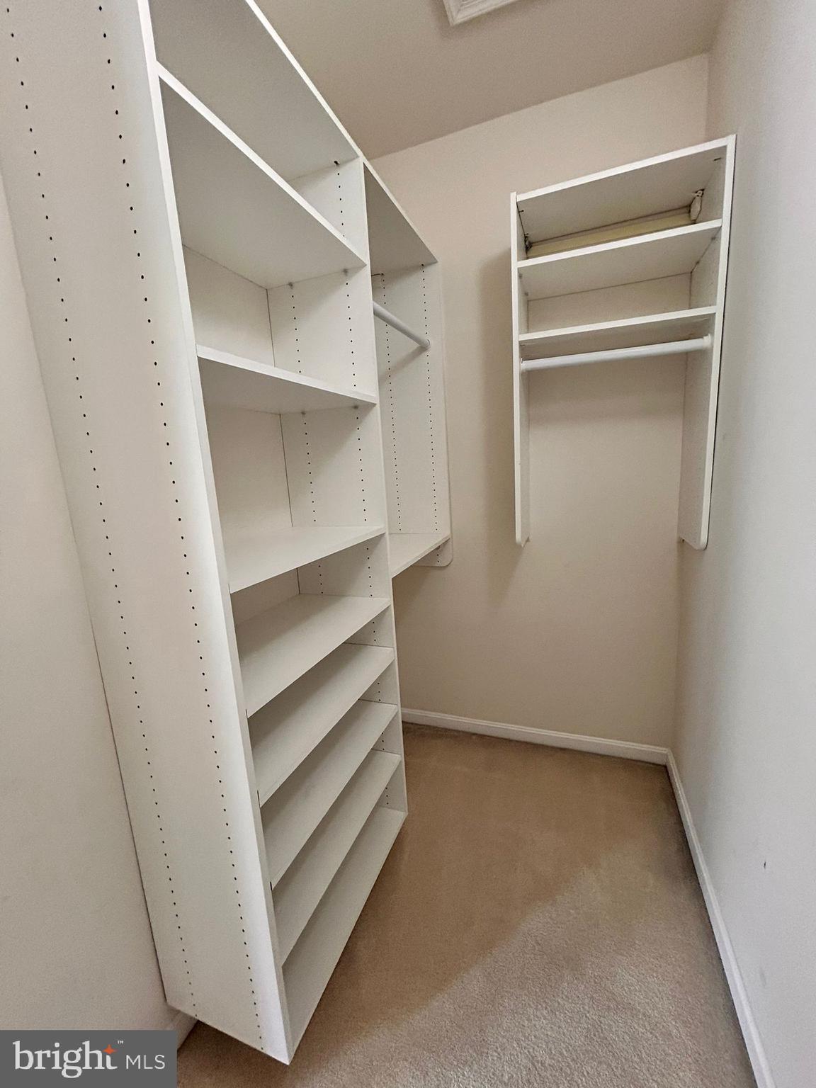 KING FARM WATKINS POND - Residential Lease