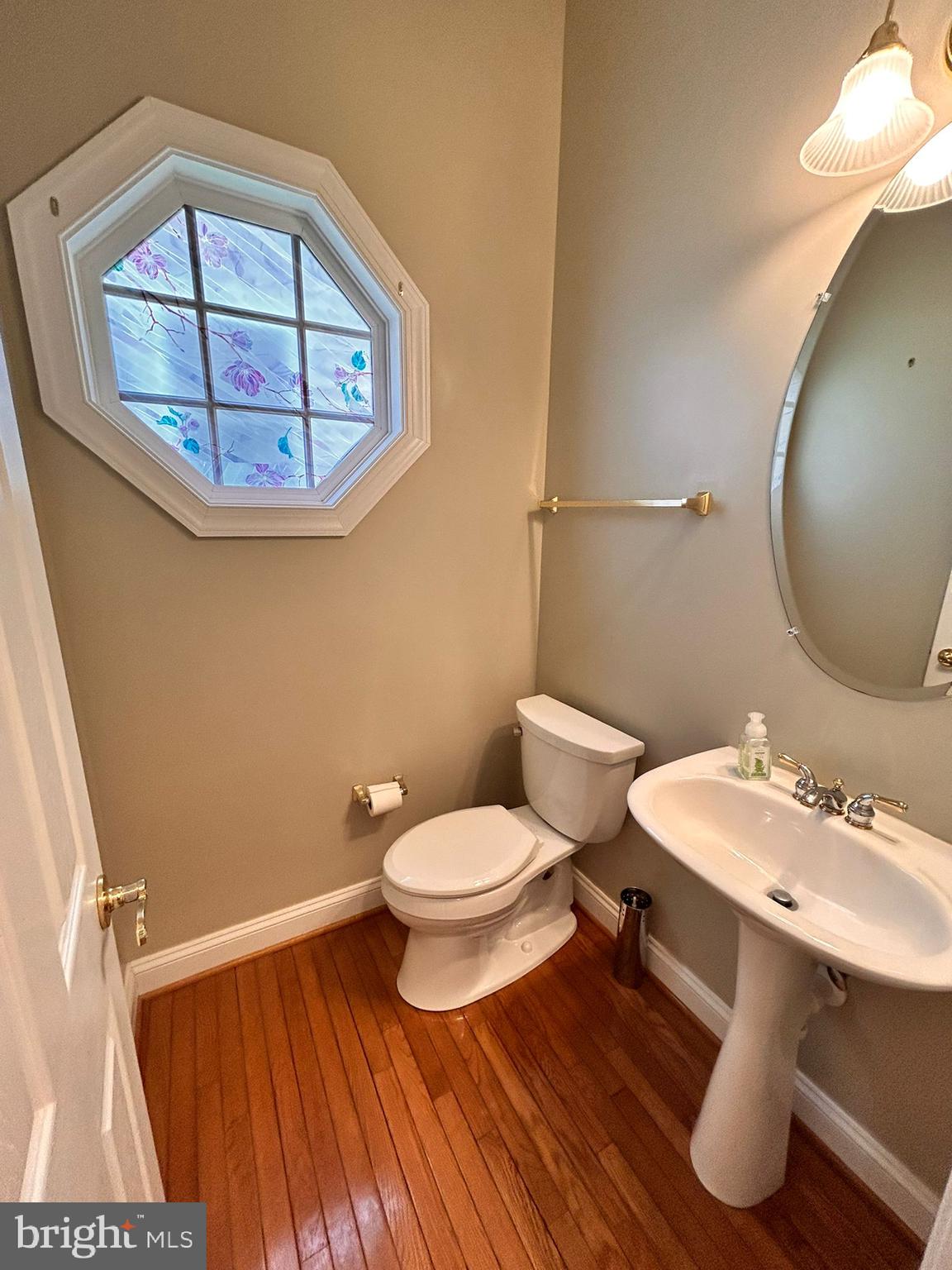 KING FARM WATKINS POND - Residential Lease