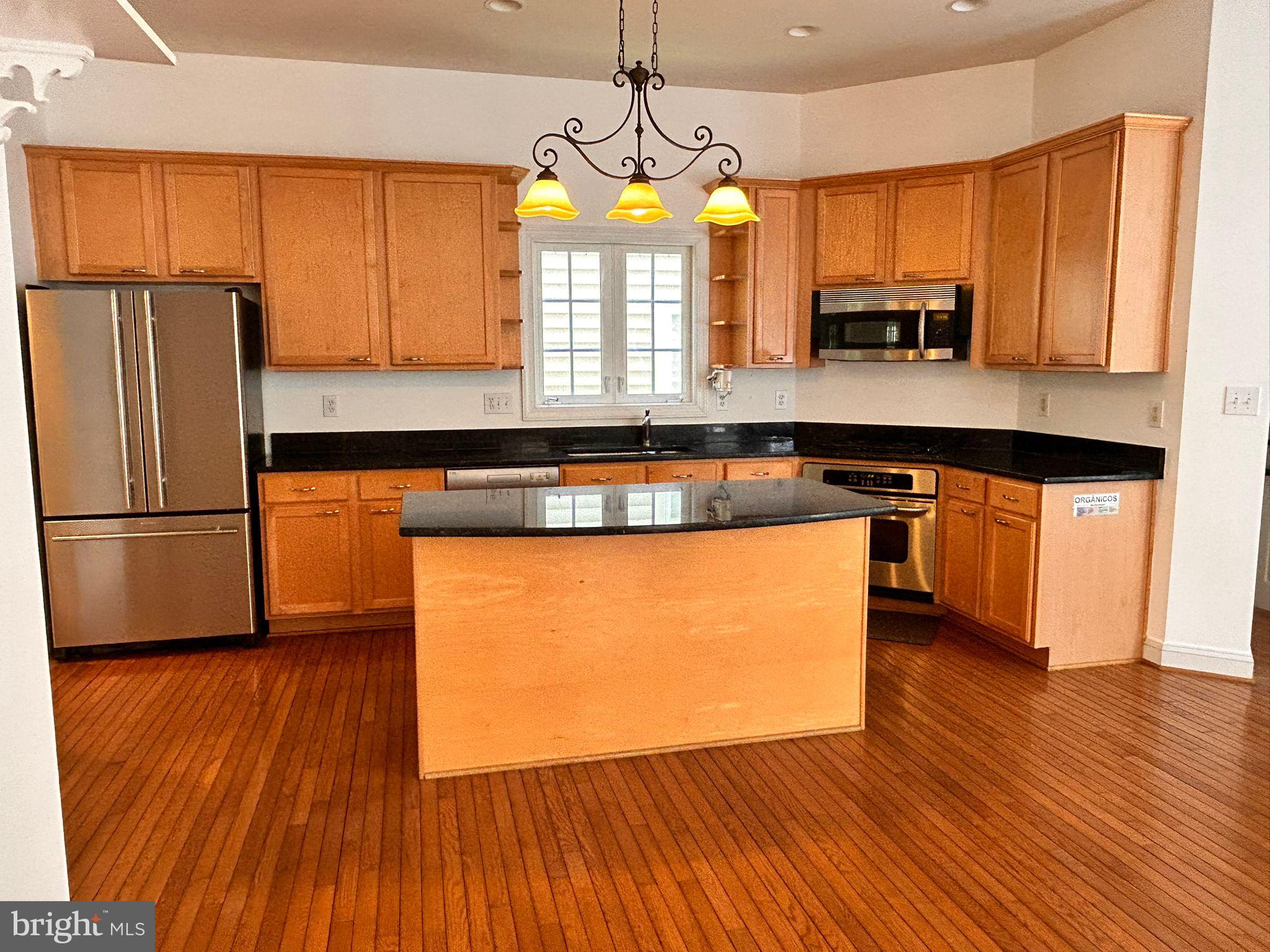 KING FARM WATKINS POND - Residential Lease