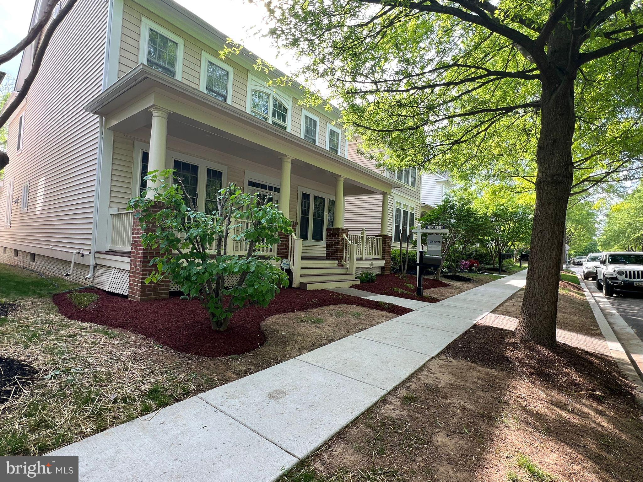 KING FARM WATKINS POND - Residential Lease