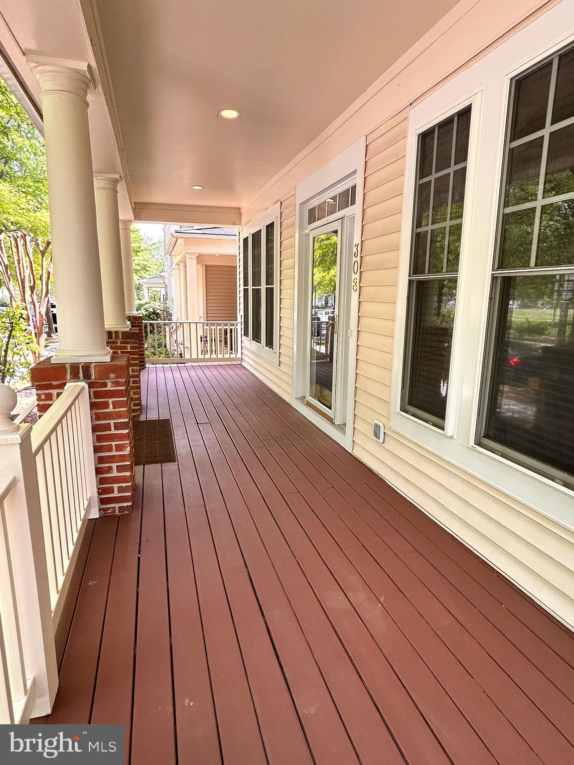 KING FARM WATKINS POND - Residential Lease