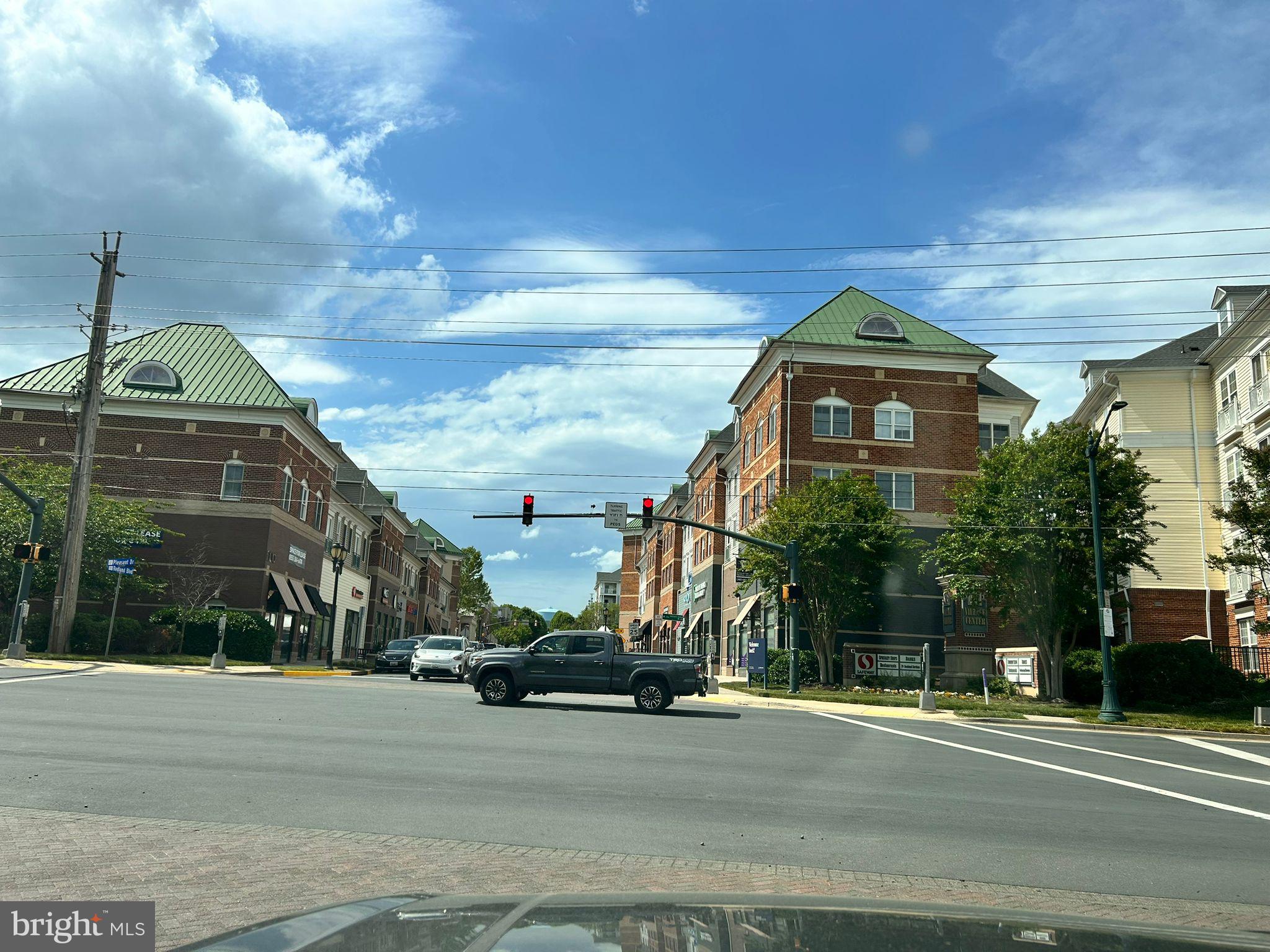 KING FARM WATKINS POND - Residential Lease