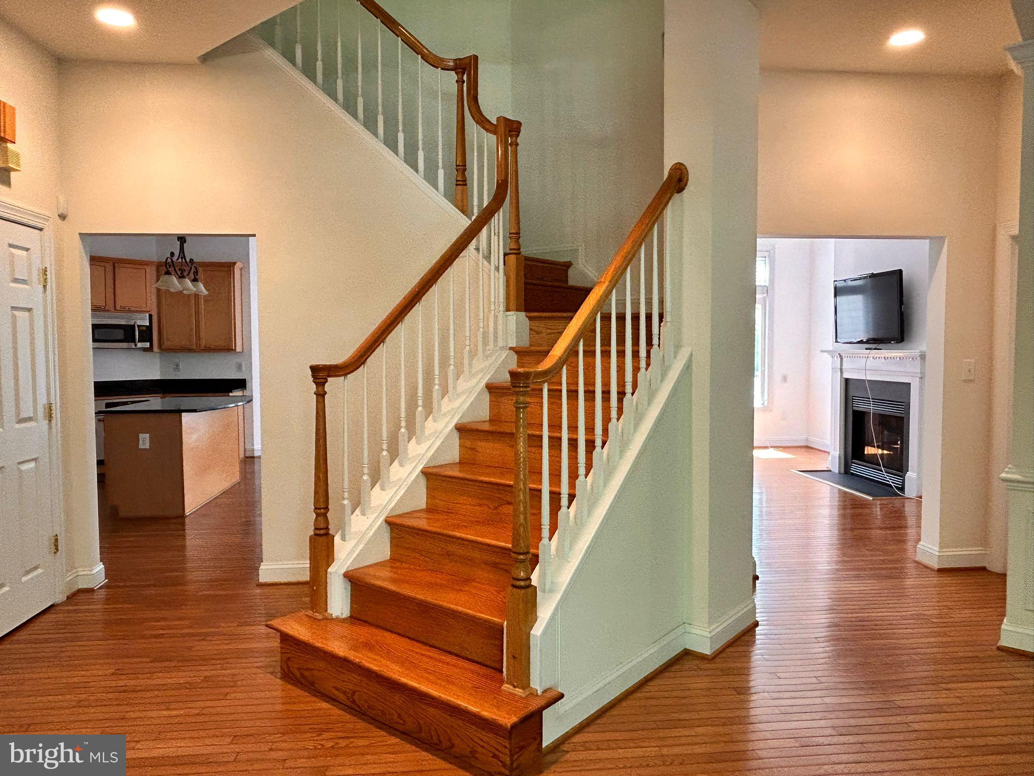 KING FARM WATKINS POND - Residential Lease