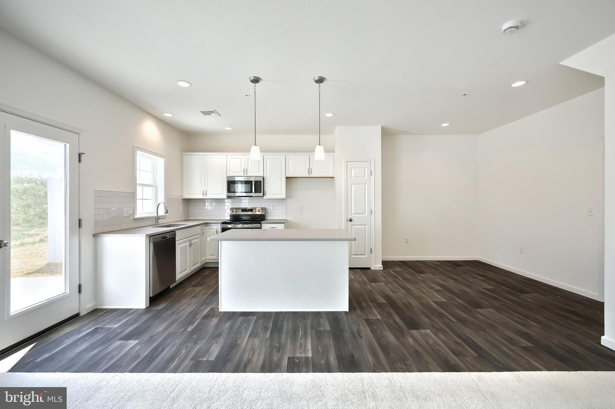 7857 BRIARWOOD DRIVE