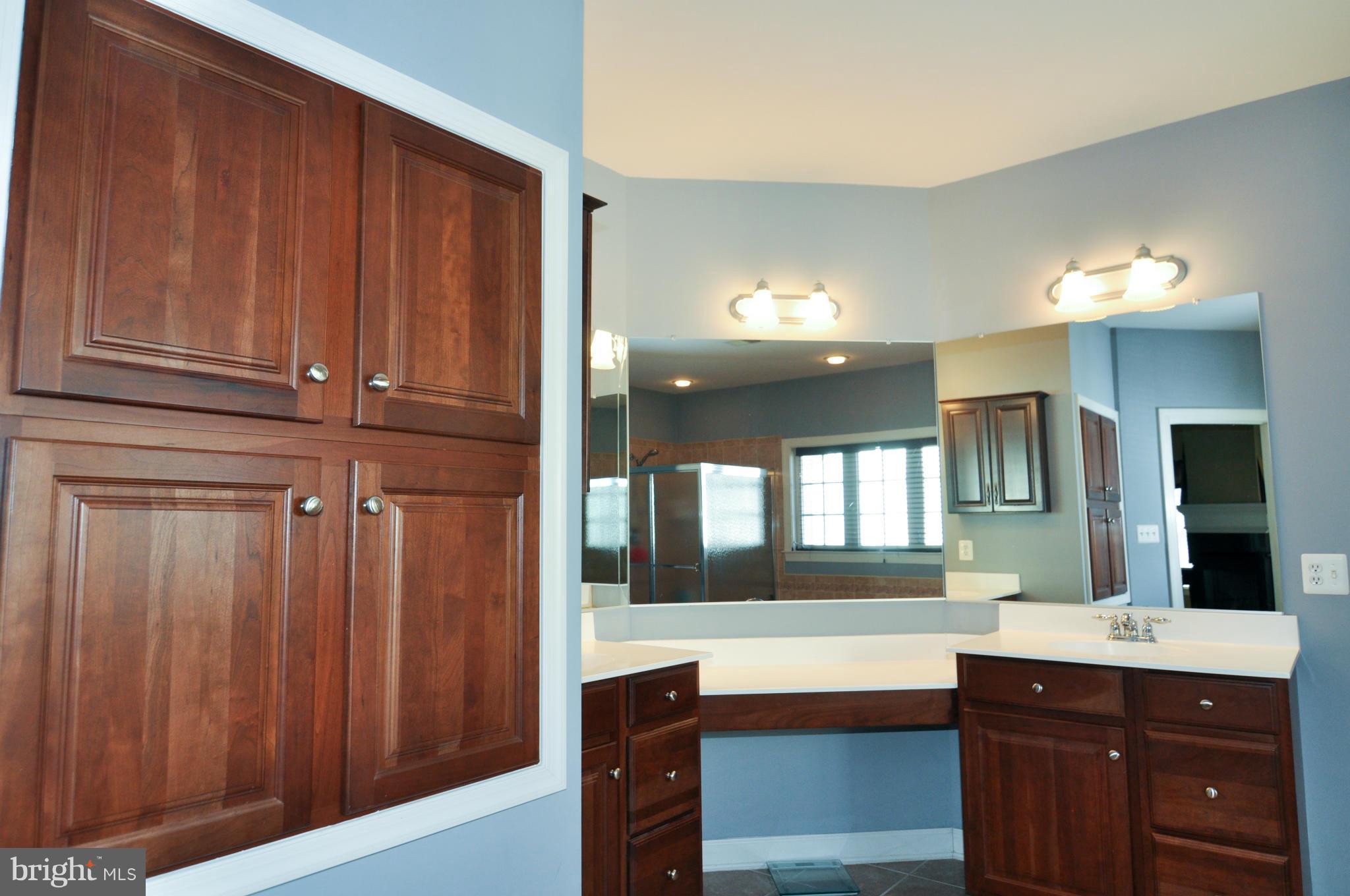 ILCHESTER OAKS - Residential Lease